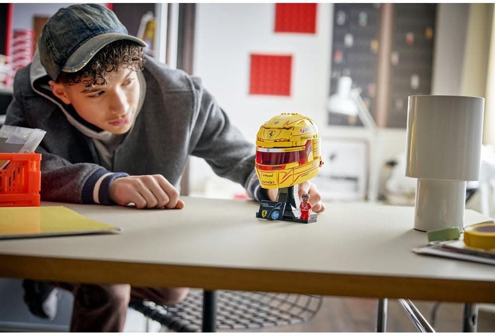 لگو Editions Scuderia Ferrari HP Lewis Hamilton کلاه ایمنی مدل 43022 لگو Editions Scuderia Ferrari HP Lewis Hamilton کلاه ایمنی مدل 43022