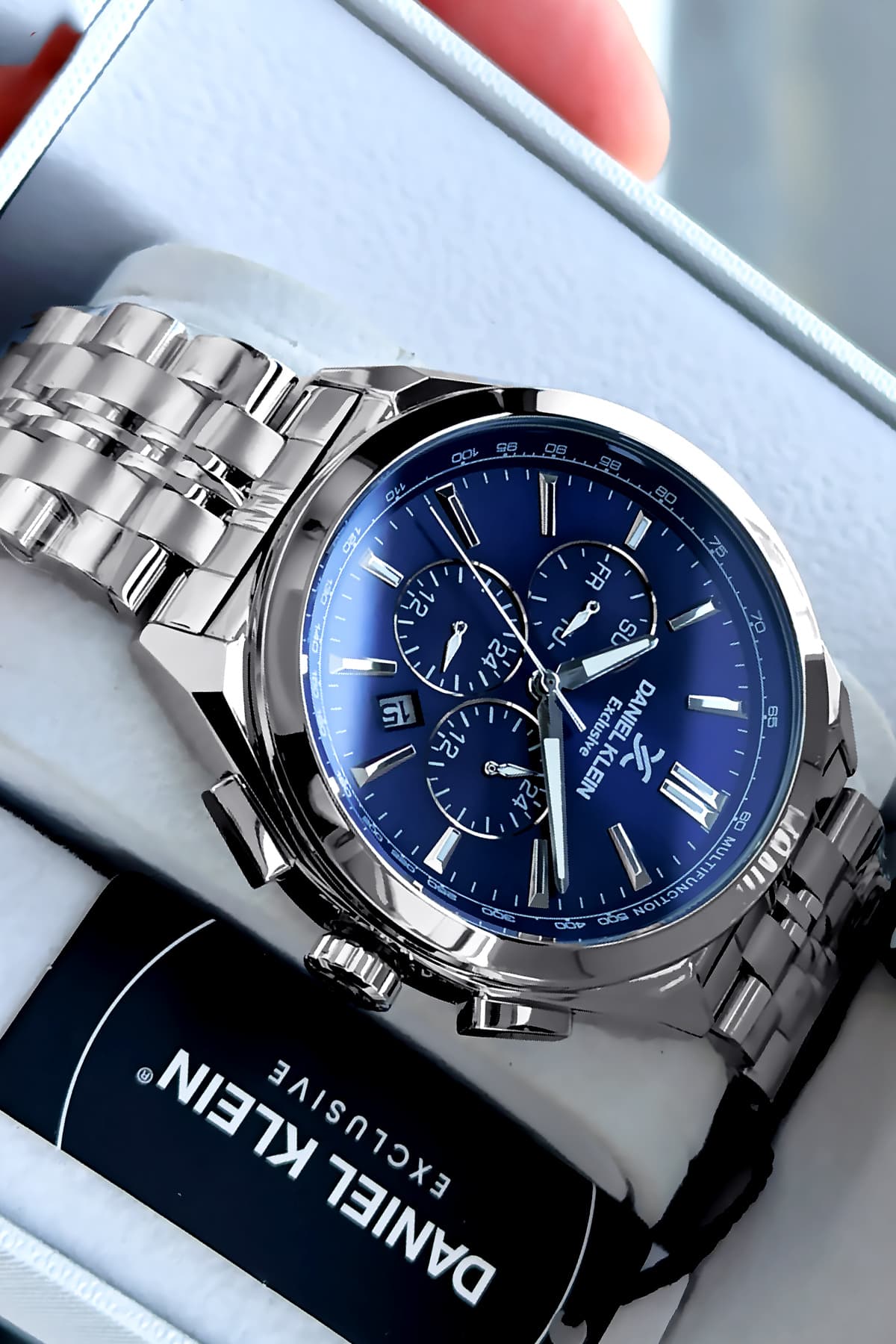 ساعت مردانه Daniel Klein نقرهای بند فولادی 3 ATM مدل Cbk234 ساعت مردانه Daniel Klein نقرهای بند فولادی 3 ATM مدل Cbk234