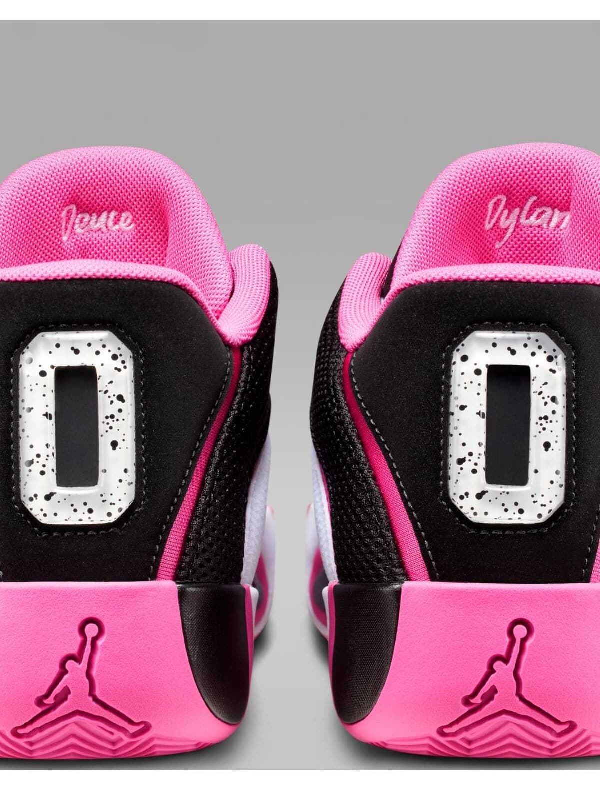 کفش بسکتبال یونیسکس Nike Jordan Tatum 4 مشکی صورتی کفش بسکتبال یونیسکس Nike Jordan Tatum 4 مشکی صورتی