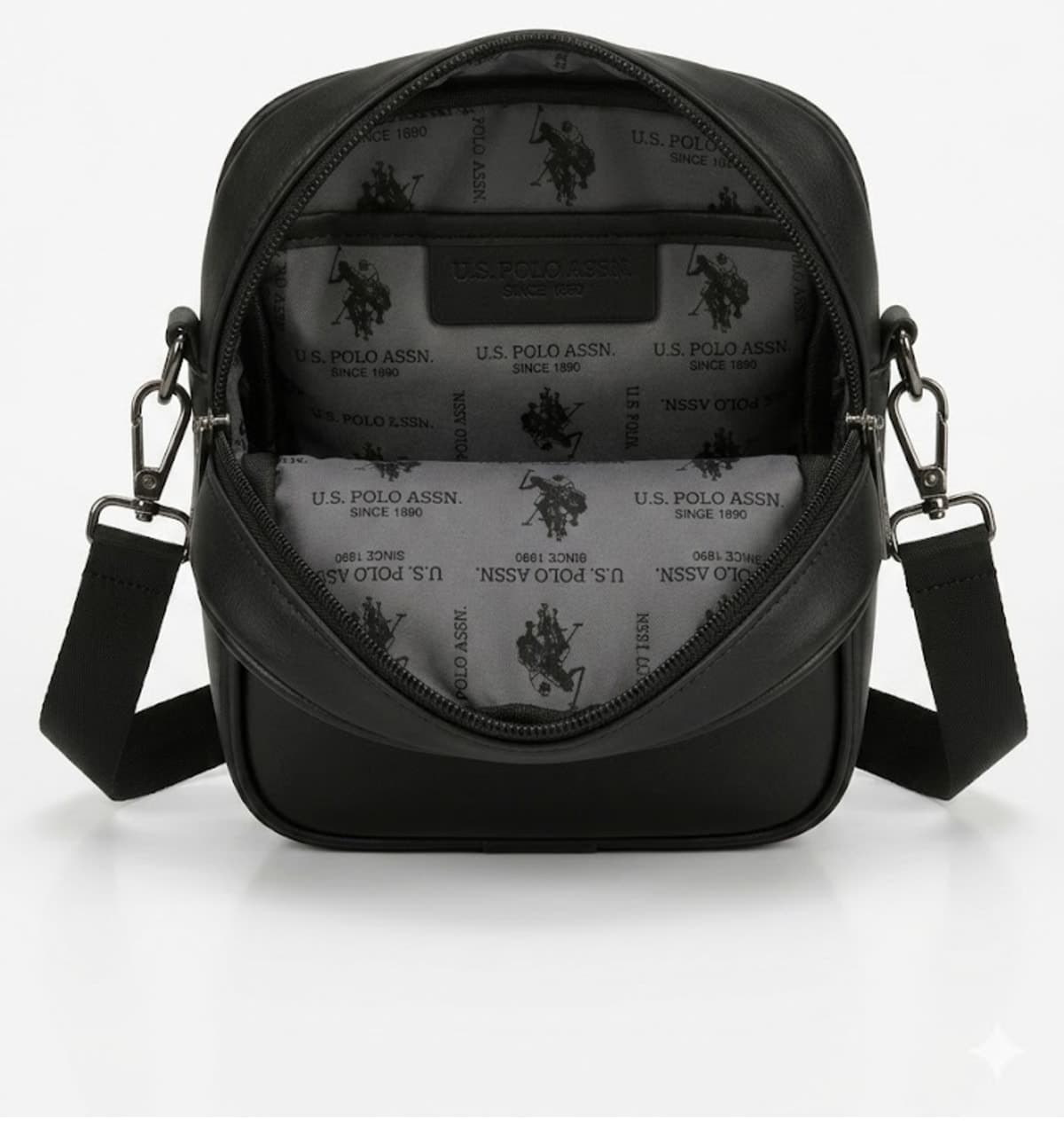 کیف پستچی مردانه U.S. Polo Assn. چرمی رودوشی مشکی مدل PLHEY26077 کیف پستچی مردانه U.S. Polo Assn. چرمی رودوشی مشکی مدل PLHEY26077