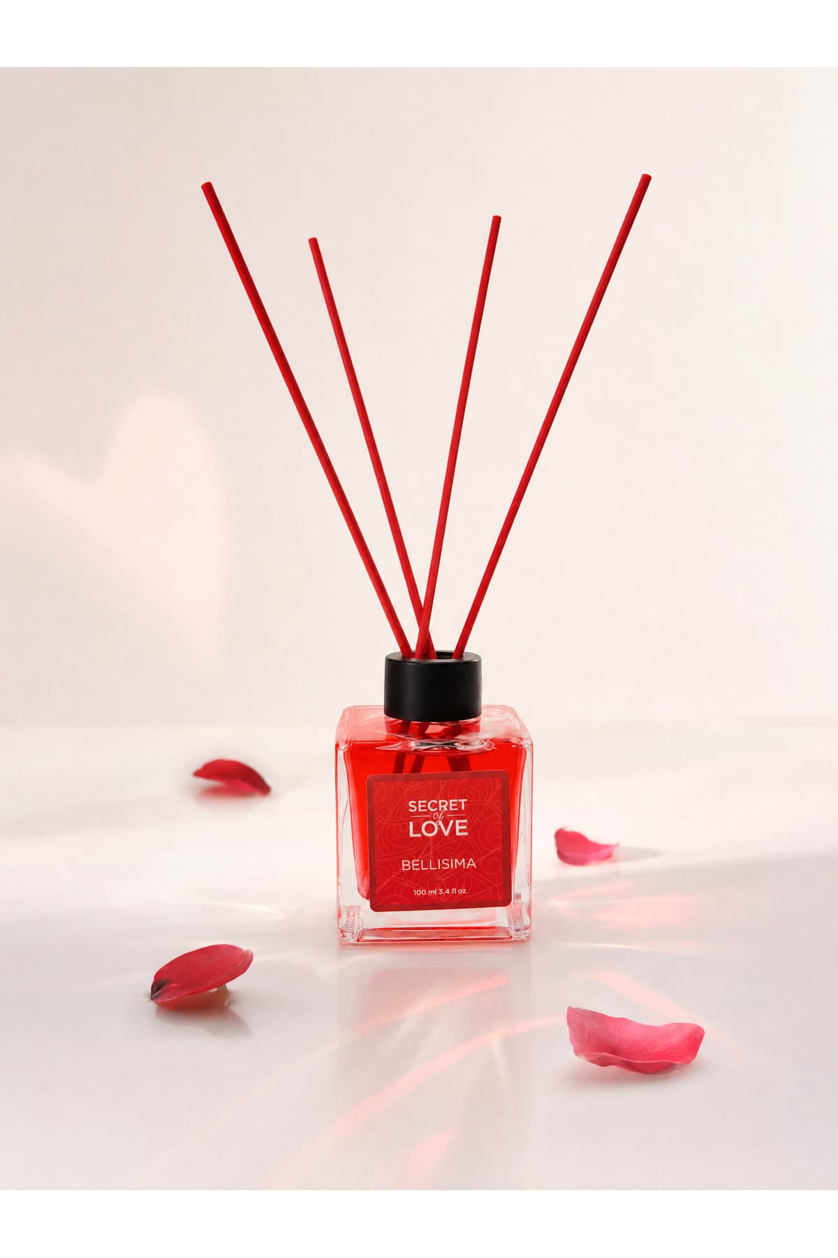 خوشبوکننده اتاق SECRET OF LOVE چوب بامبو شیشهای مدل Bellisima 100 ml خوشبوکننده اتاق SECRET OF LOVE چوب بامبو شیشهای مدل Bellisima 100 ml