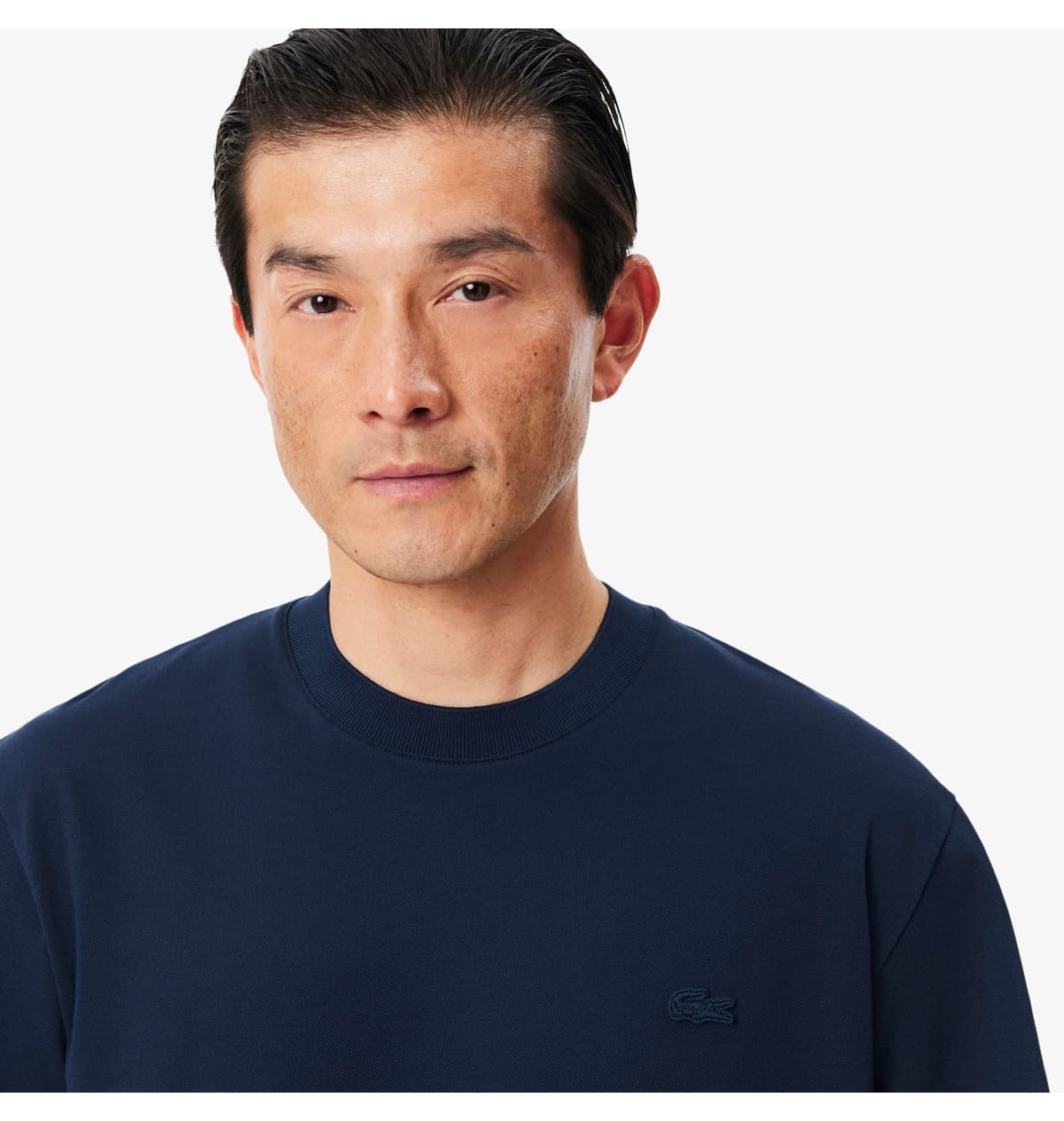 تیشرت مردانه Lacoste فیت کلاسیک یقه گرد لاجوردی تیشرت مردانه Lacoste فیت کلاسیک یقه گرد لاجوردی