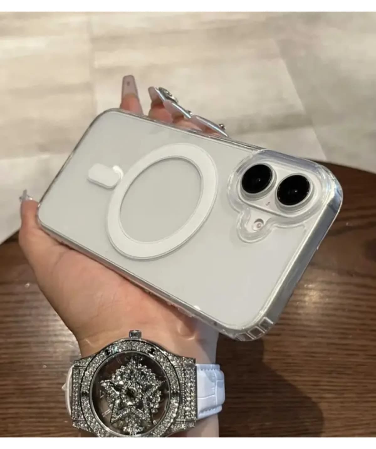 قاب گوشی KVK PRİVACY مدل Iphone 16 شفاف MagSafe ضد ضربه برجستگی دوربین قاب گوشی KVK PRİVACY مدل Iphone 16 شفاف MagSafe ضد ضربه برجستگی دوربین