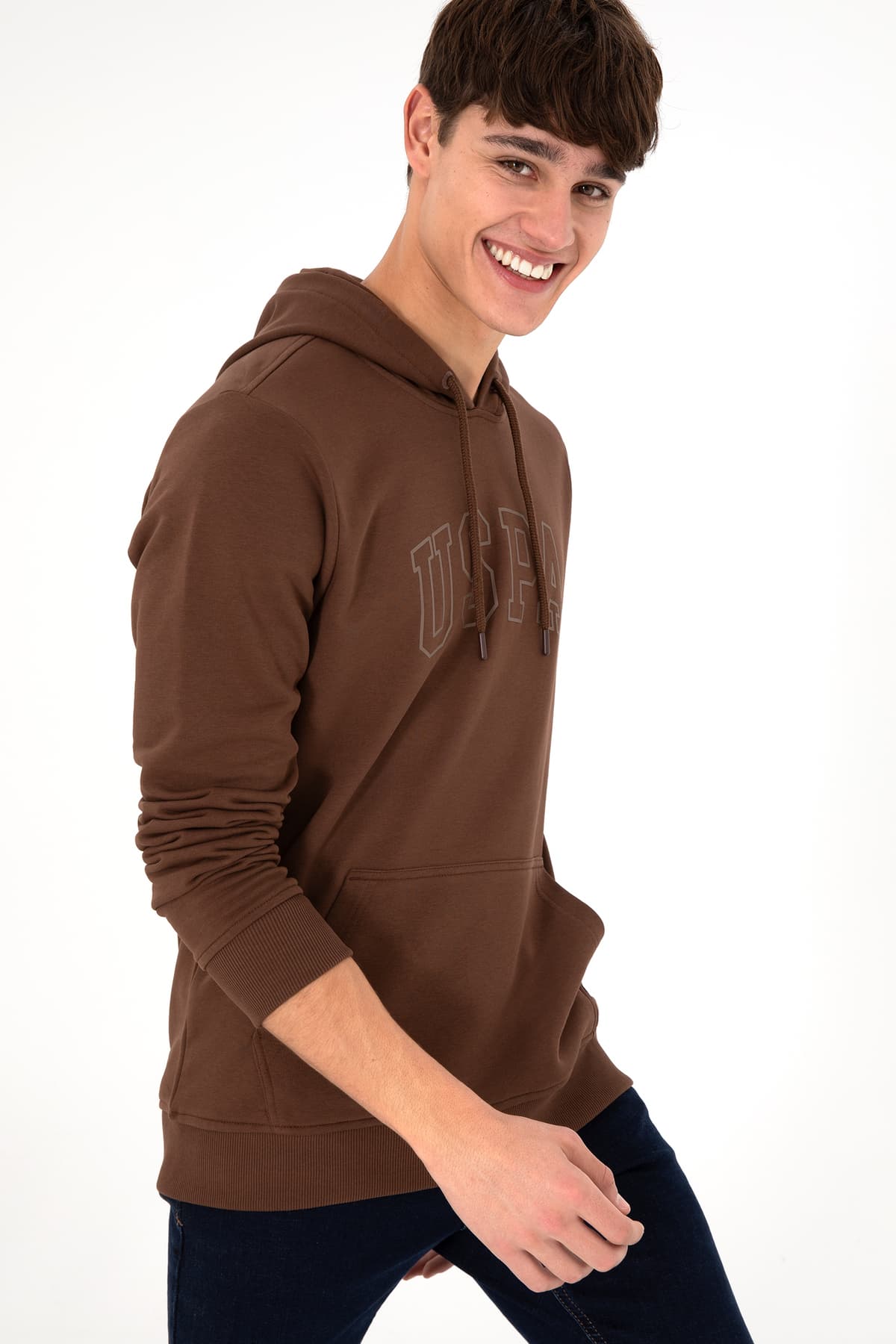 سویشرت کلاهدار مردانه U.S. Polo Assn. فیت معمولی قهوهای مدل 50295175-VR029 سویشرت کلاهدار مردانه U.S. Polo Assn. فیت معمولی قهوهای مدل 50295175-VR029