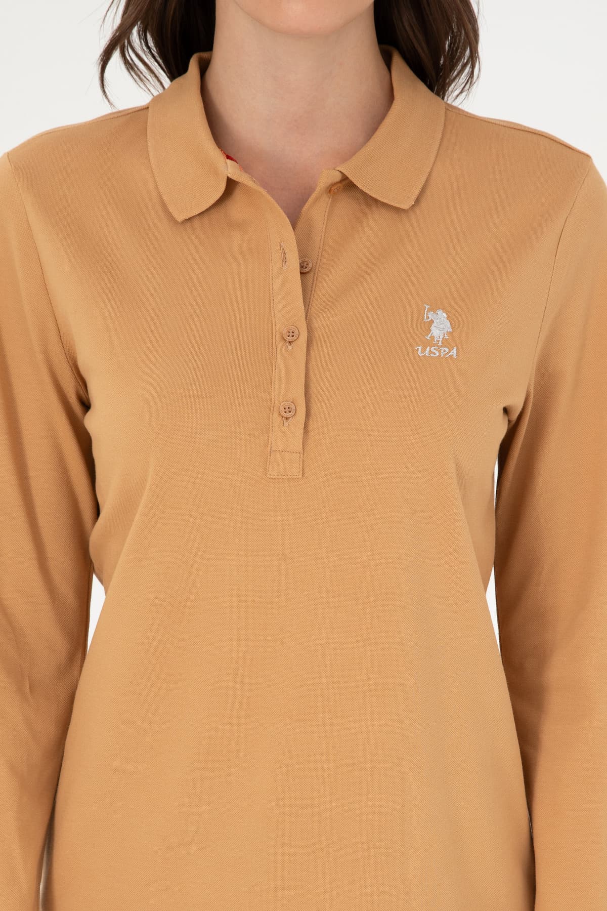 سوئیشرت زنانه U.S. Polo Assn. شتری یقه پولو بیسیک مدل 50289541-VR015 سوئیشرت زنانه U.S. Polo Assn. شتری یقه پولو بیسیک مدل 50289541-VR015