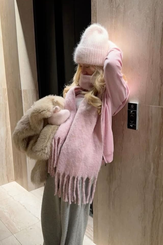 شال keisy بافت نرم مدل Alessa شال keisy بافت نرم مدل Alessa