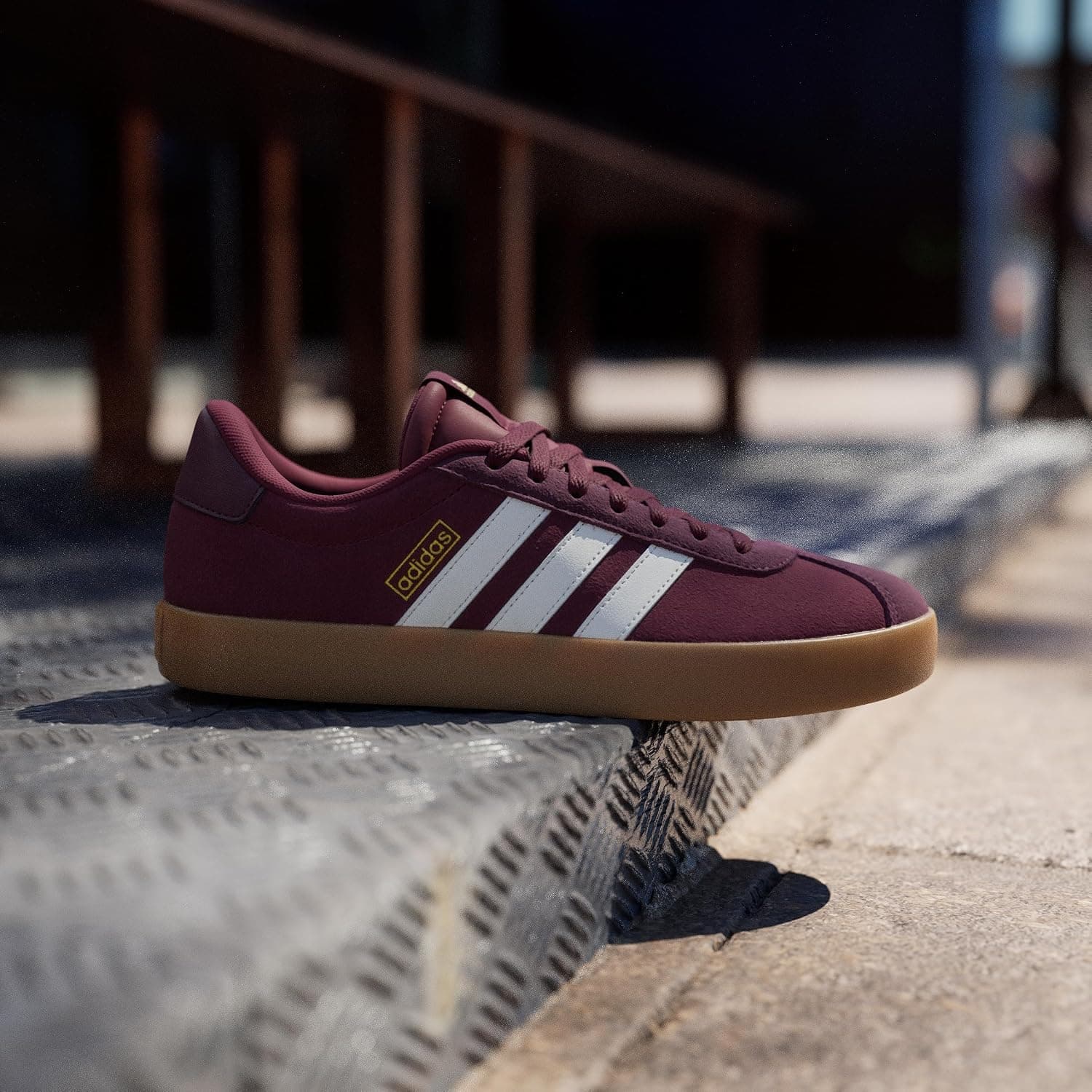 کفش ورزشی مردانه adidas مدل VL COURT 3.0 کفش ورزشی مردانه adidas مدل VL COURT 3.0