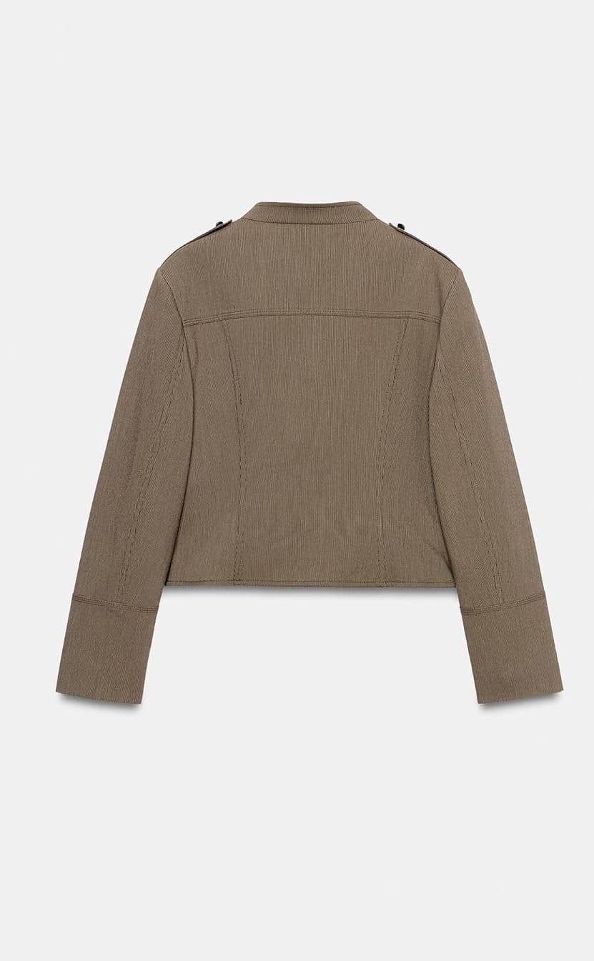 بلیزر زنانه Zara دکمهدار کوتاه قهوهای مدل Vigore سایز XXL بلیزر زنانه Zara دکمهدار کوتاه قهوهای مدل Vigore سایز XXL