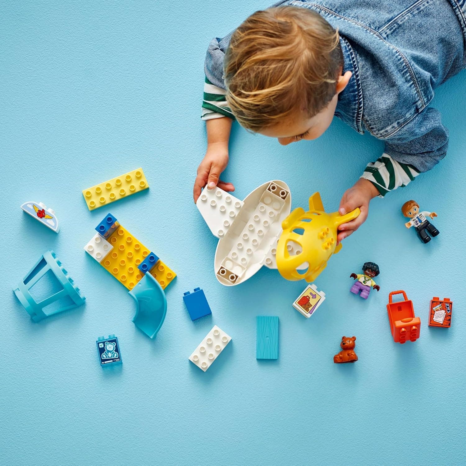 لگو 10443 DUPLO Town با تجربه اولین فرودگاه لگو 10443 DUPLO Town با تجربه اولین فرودگاه