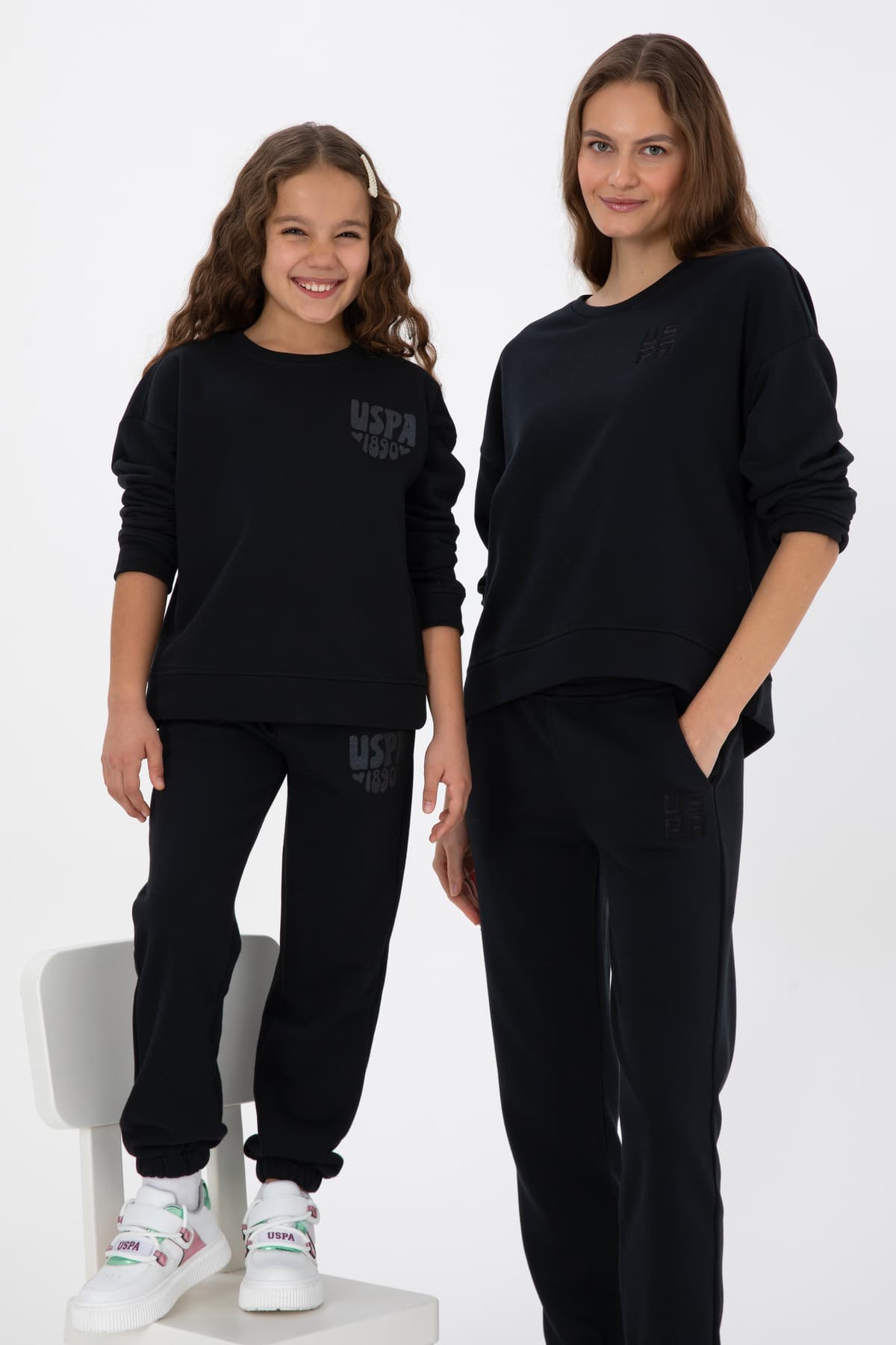 سوئیشرت زنانه U.S. Polo Assn. مشکی یقه گرد ساده مدل 50313565-VR046 سوئیشرت زنانه U.S. Polo Assn. مشکی یقه گرد ساده مدل 50313565-VR046