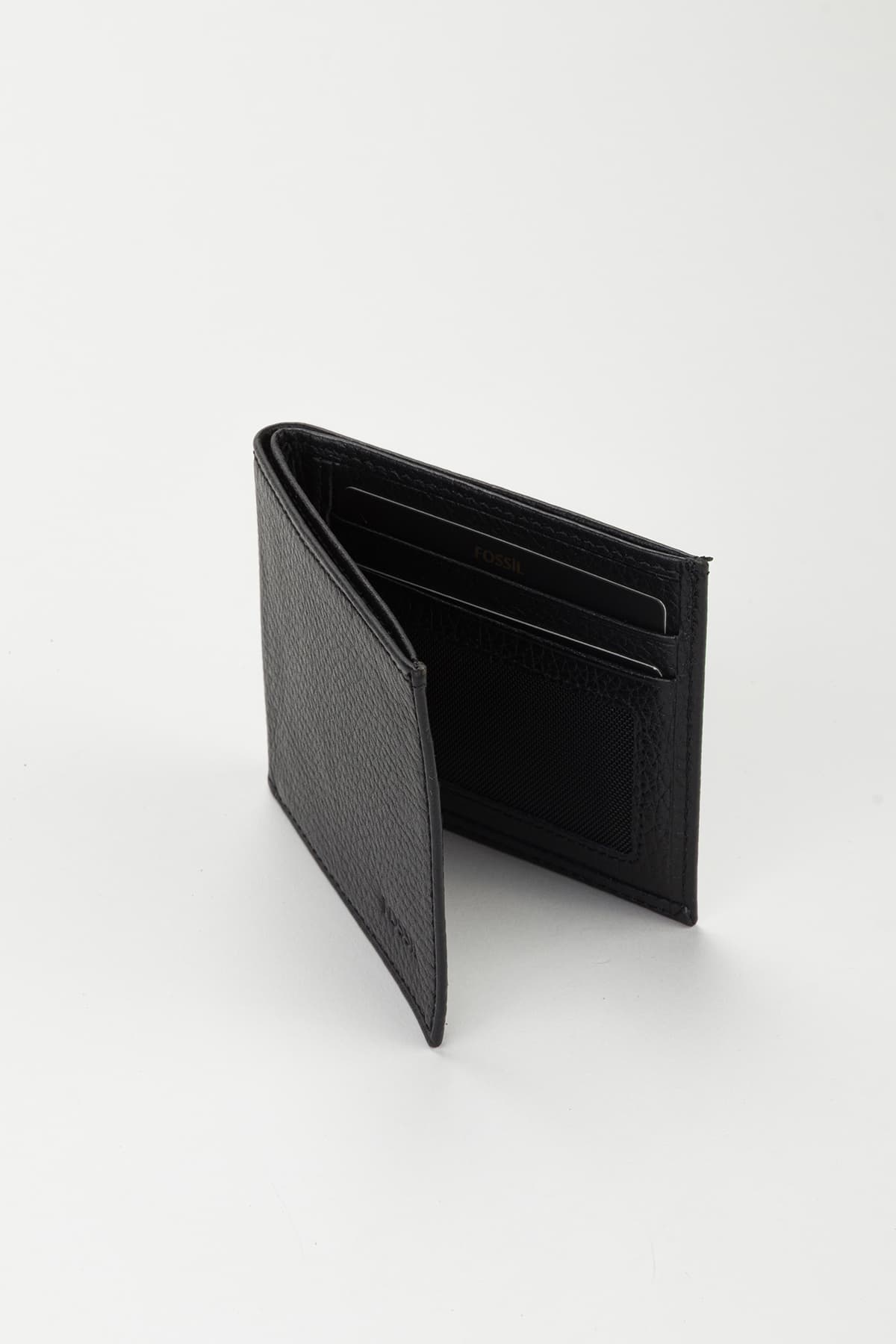 کیف پول مردانه Fossil چرم طبیعی افقی مدل Extra Basic کیف پول مردانه Fossil چرم طبیعی افقی مدل Extra Basic