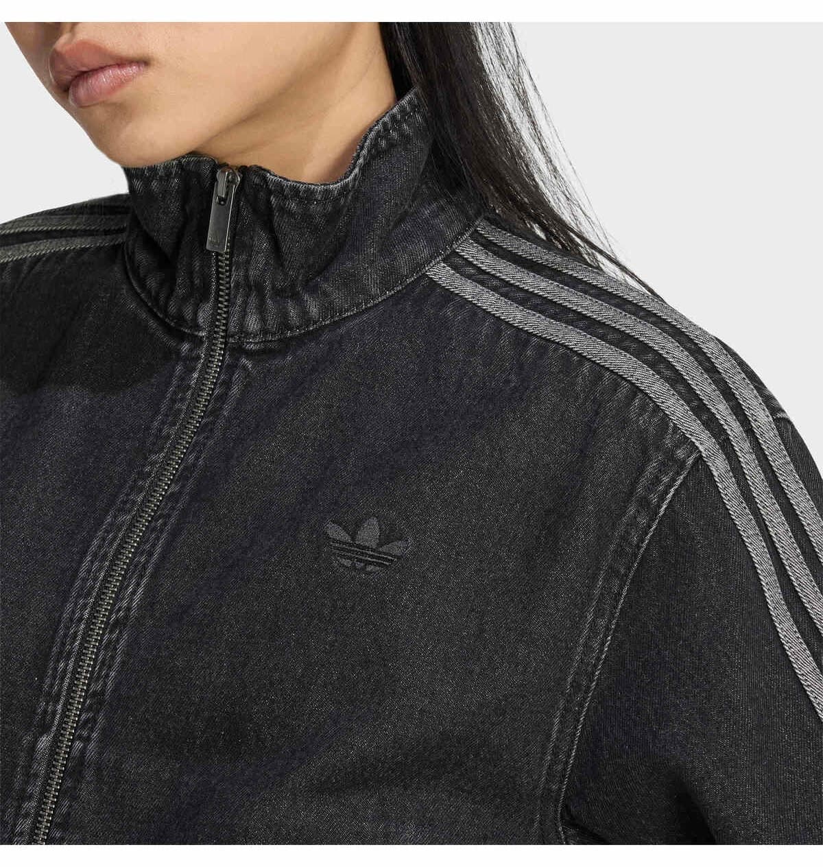 کت ورزشی جین زنانه adidas Fb Tt D مدل IB6917 کت ورزشی جین زنانه adidas Fb Tt D مدل IB6917
