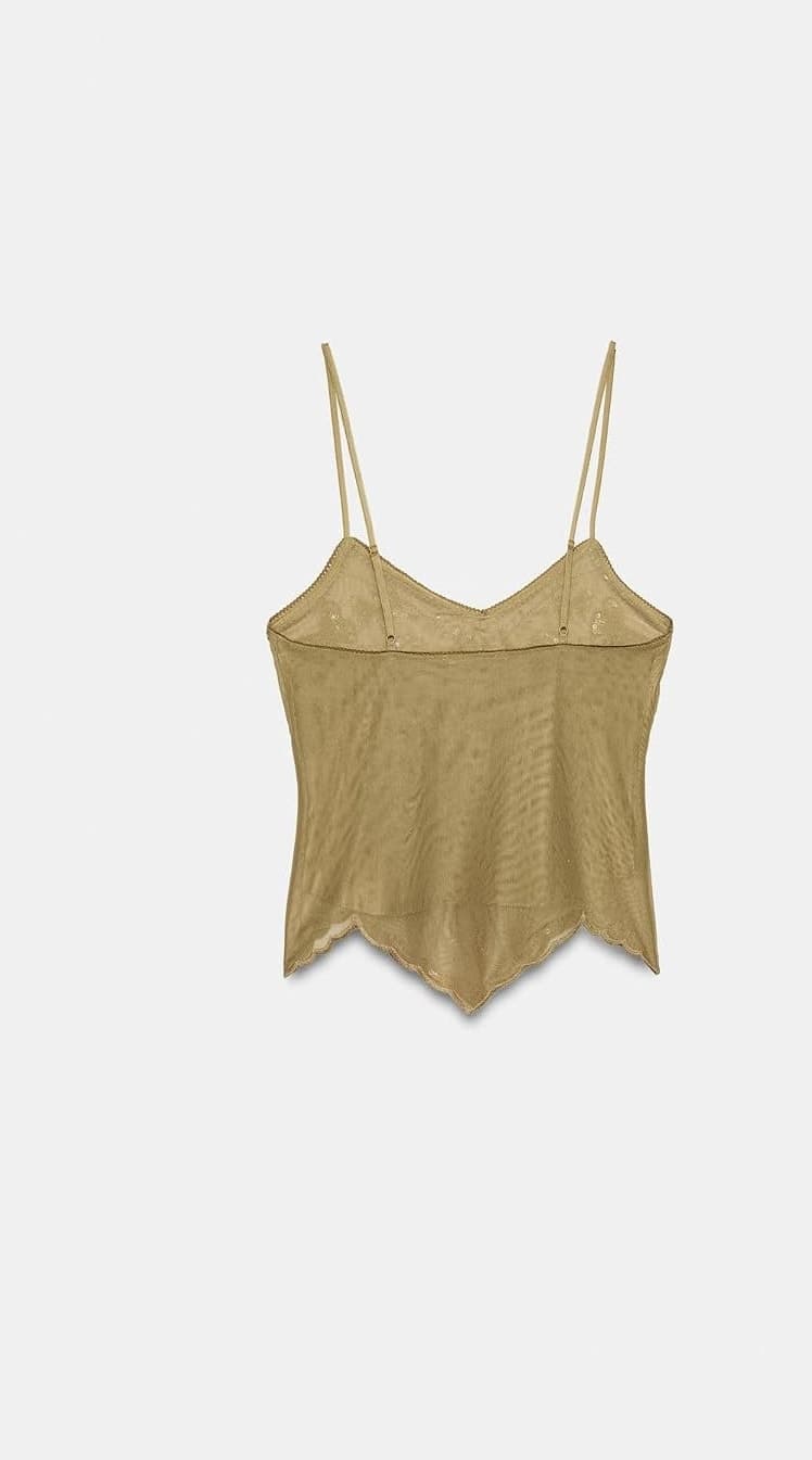 تاپ زنانه Zara بندی گلدوزیدار خاکی سایز XS تاپ زنانه Zara بندی گلدوزیدار خاکی سایز XS