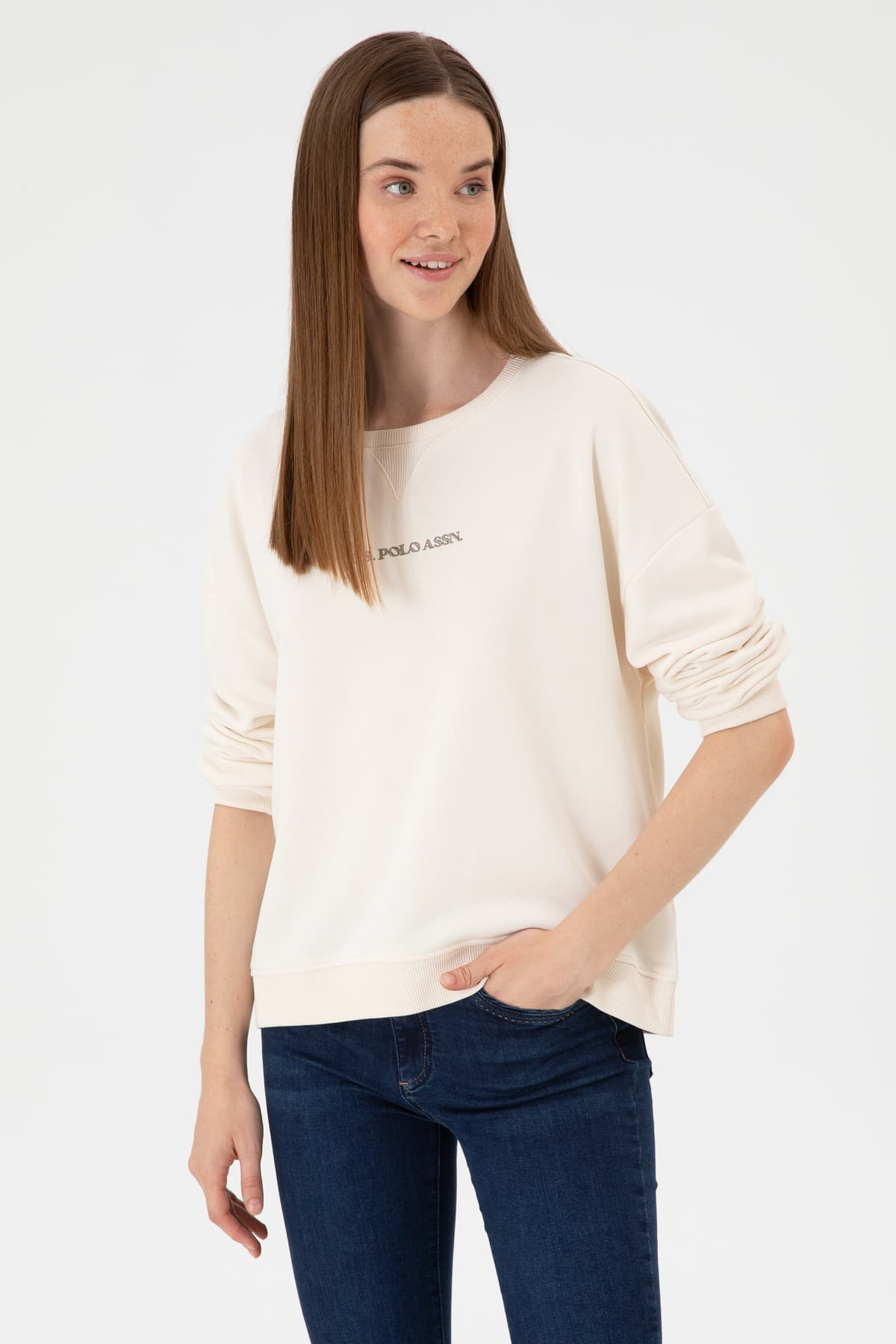 سوئیشرت زنانه U.S. Polo Assn. یقه گرد کرم مدل 50313562-VR071 سوئیشرت زنانه U.S. Polo Assn. یقه گرد کرم مدل 50313562-VR071