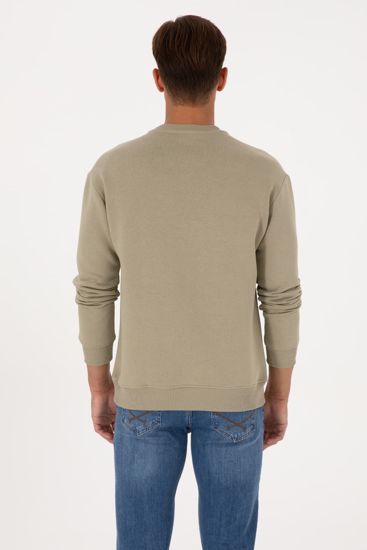 سویشرت مردانه U.S. Polo Assn. کامفورت فیت یقه گرد پرزدار خاکی روشن مدل 50313757-VR183 سویشرت مردانه U.S. Polo Assn. کامفورت فیت یقه گرد پرزدار خاکی روشن مدل 50313757-VR183