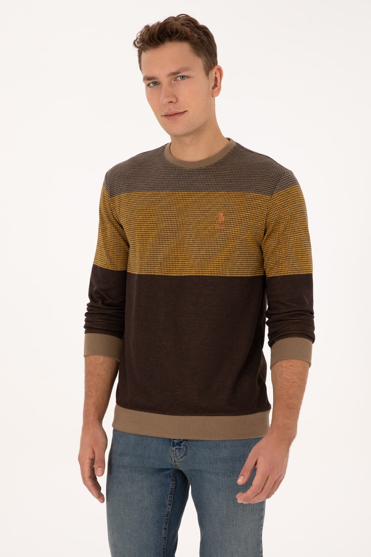سوئیشرت مردانه U.S. Polo Assn. فیت معمولی یقه گرد شتری مدل 50308912-VR233 سوئیشرت مردانه U.S. Polo Assn. فیت معمولی یقه گرد شتری مدل 50308912-VR233