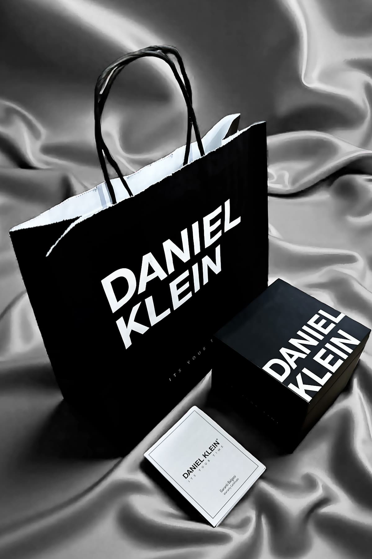 ساعت مچی مردانه Daniel Klein چندکاره ضدآب 3 ATM بند فولادی نقرهای مدل Dker2038c3 ساعت مچی مردانه Daniel Klein چندکاره ضدآب 3 ATM بند فولادی نقرهای مدل Dker2038c3