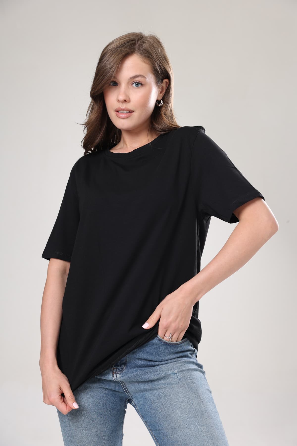 تیشرت زنانه Tight Lady نخی یقهگرد مشکی مدل اورسایز تیشرت زنانه Tight Lady نخی یقهگرد مشکی مدل اورسایز