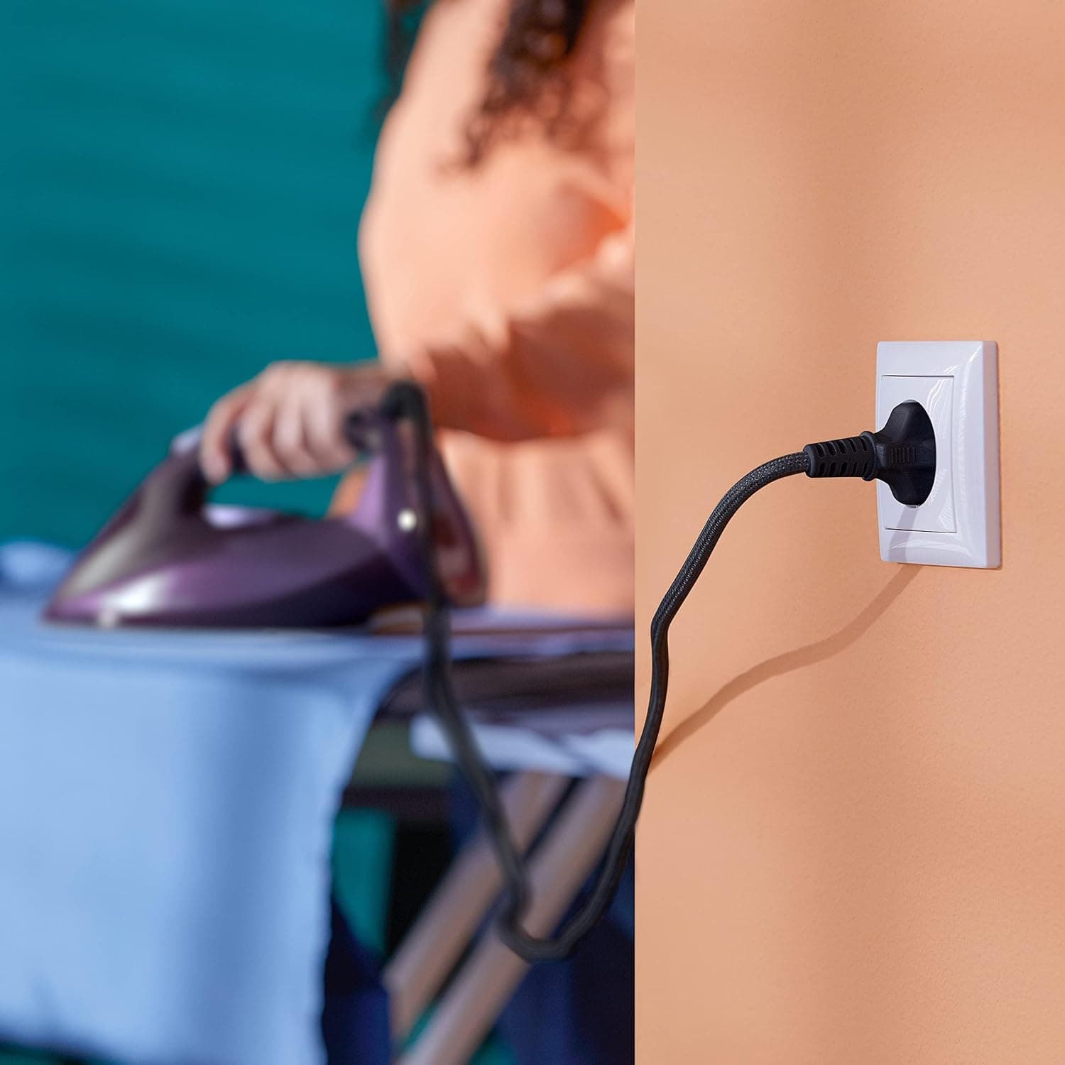 اتو بخار Philips مدل 2800W با بخار پیوسته 50g/min و بوست بخار 250g اتو بخار Philips مدل 2800W با بخار پیوسته 50g/min و بوست بخار 250g