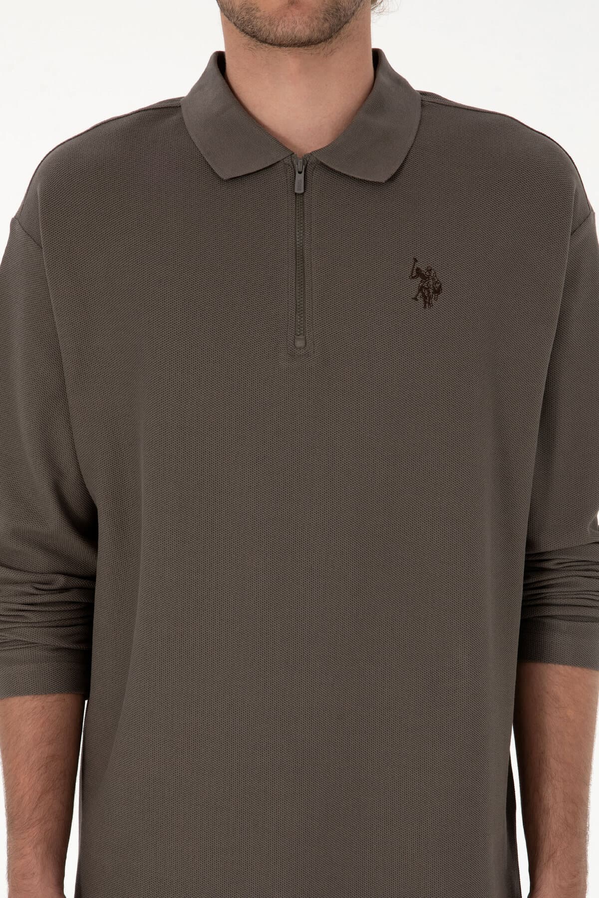 سوئیشرت مردانه U.S. Polo Assn. فیت راحت نیم زیپ قهوهای روشن مدل 50313754-VR052 سوئیشرت مردانه U.S. Polo Assn. فیت راحت نیم زیپ قهوهای روشن مدل 50313754-VR052