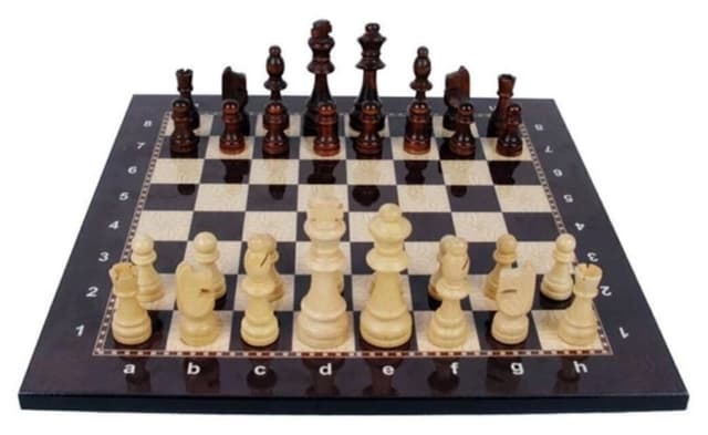 ست شطرنج چوبی checkmate با مهرههای چوبی و صفحه داما 36x36 ست شطرنج چوبی checkmate با مهرههای چوبی و صفحه داما 36x36