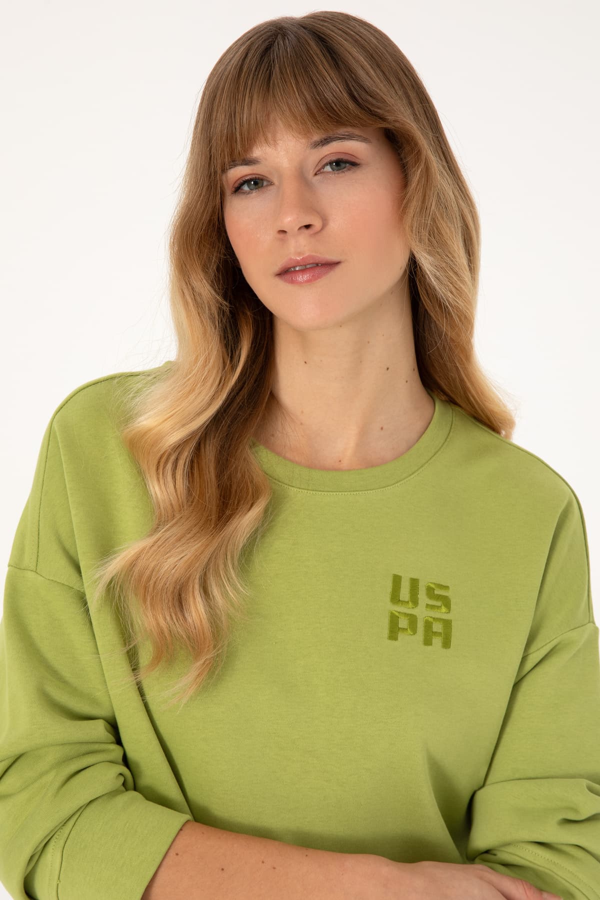 سوئیشرت زنانه U.S. Polo Assn. سبز پستهای یقه گرد بیسیک مدل 50313565-VR087 سوئیشرت زنانه U.S. Polo Assn. سبز پستهای یقه گرد بیسیک مدل 50313565-VR087