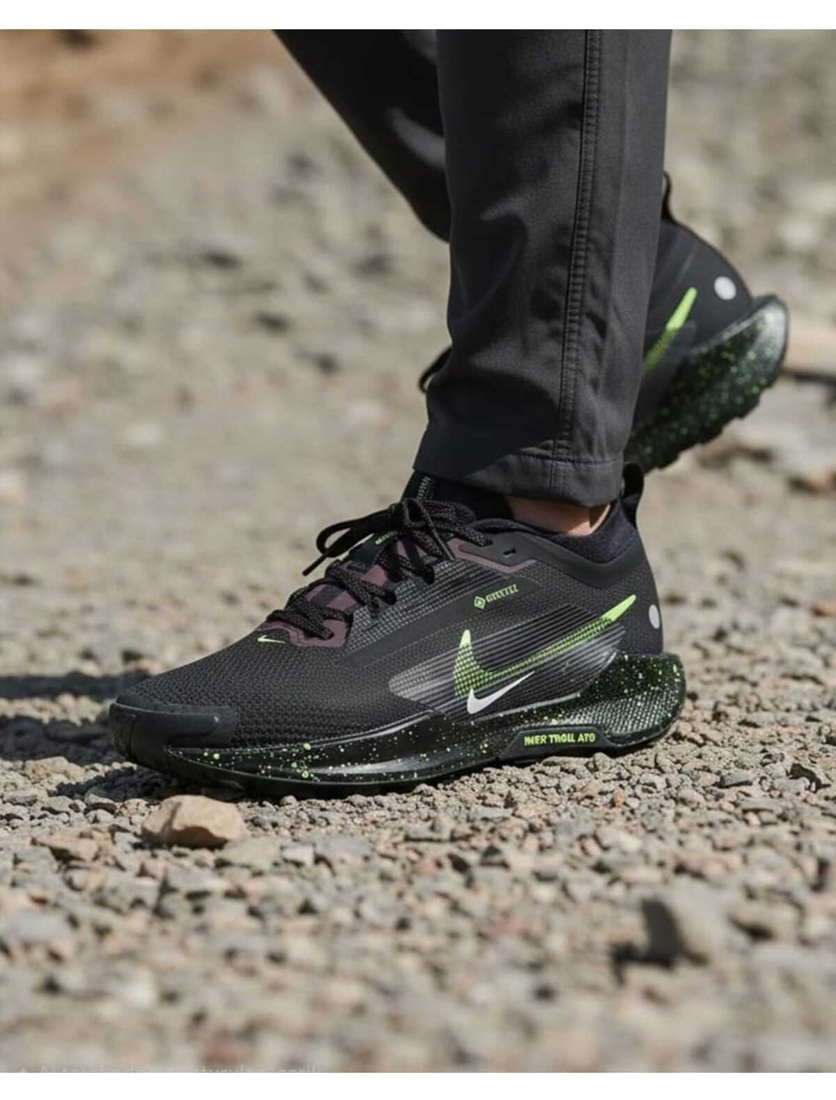 کفش دویدن مردانه Nike ضدآب GORE-TEX مدل Pegasus Trail 5 آبی کفش دویدن مردانه Nike ضدآب GORE-TEX مدل Pegasus Trail 5 آبی