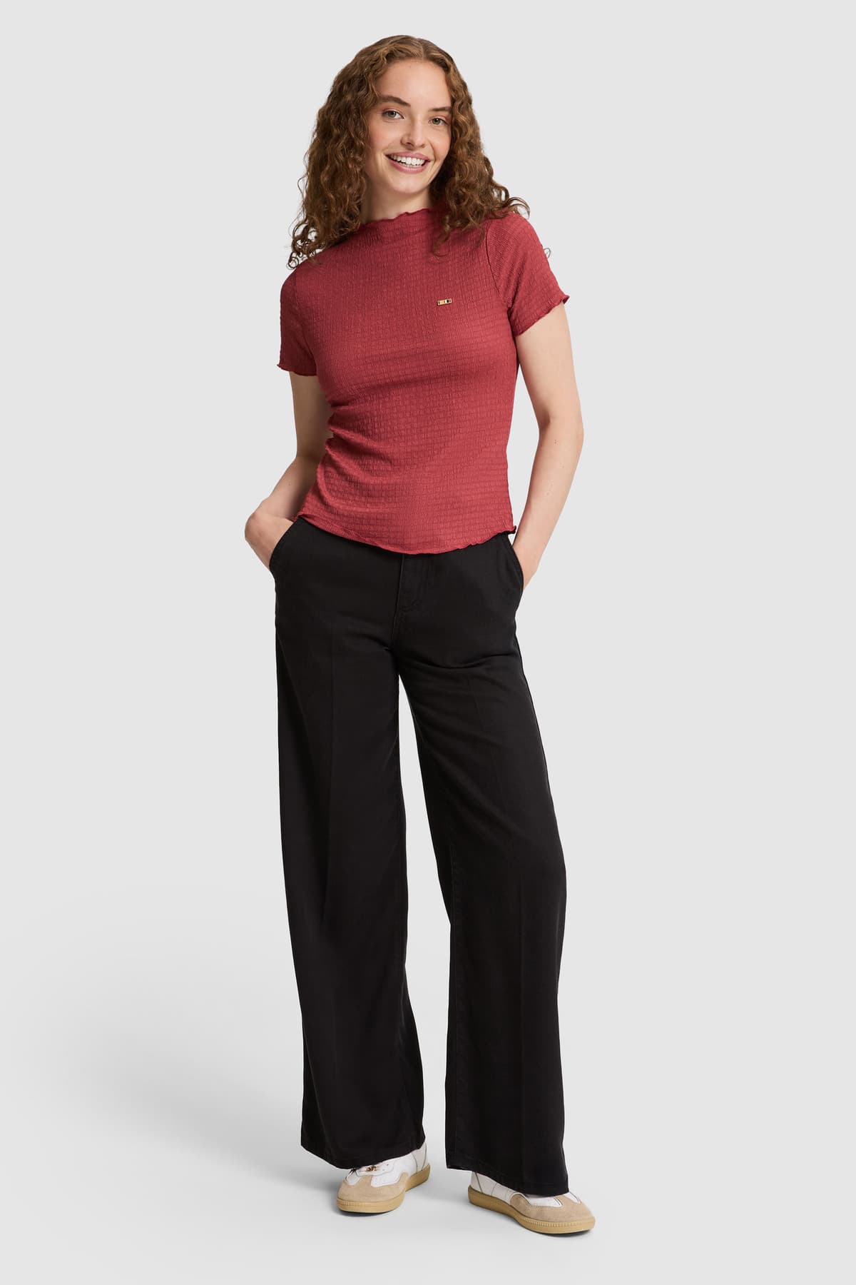 تیشرت زنانه یقه ایستاده U.S. Polo Assn. زرشکی مدل 50323528-VR223 تیشرت زنانه یقه ایستاده U.S. Polo Assn. زرشکی مدل 50323528-VR223