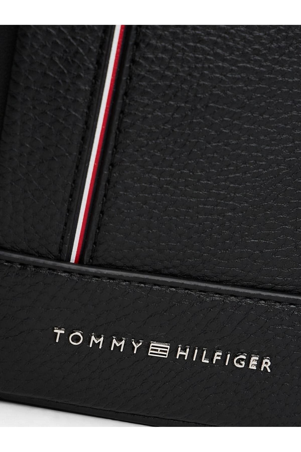 کیف کراس بادی مردانه Tommy Hilfiger مدل AM0AM13633BDS کیف کراس بادی مردانه Tommy Hilfiger مدل AM0AM13633BDS