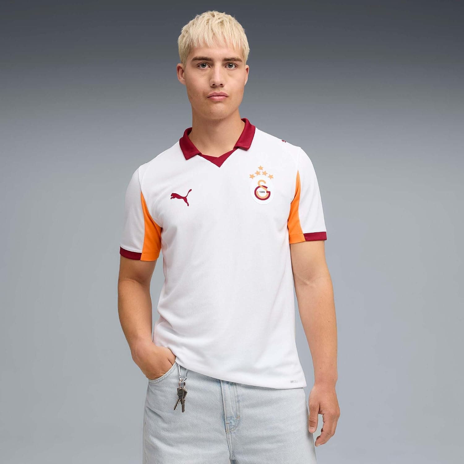 پیراهن فوتبال مردانه PUMA Galatasaray سفید خارج از خانه 2025/26 مدل 77981102 پیراهن فوتبال مردانه PUMA Galatasaray سفید خارج از خانه 2025/26 مدل 77981102