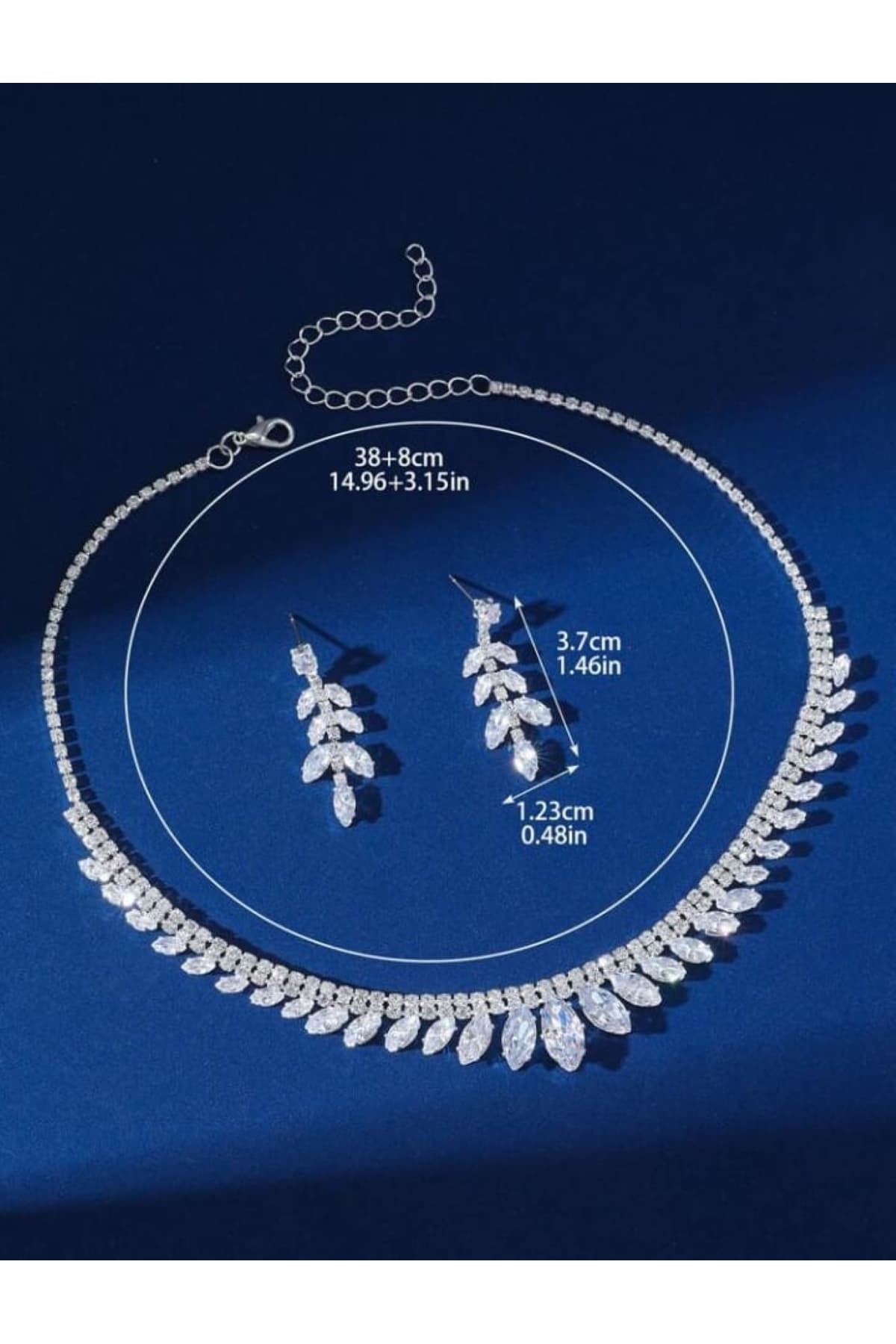 ست گردنبند و گوشواره زنانه Ümaks Silvers با طرح برگ و نگین زیرکن ست گردنبند و گوشواره زنانه Ümaks Silvers با طرح برگ و نگین زیرکن