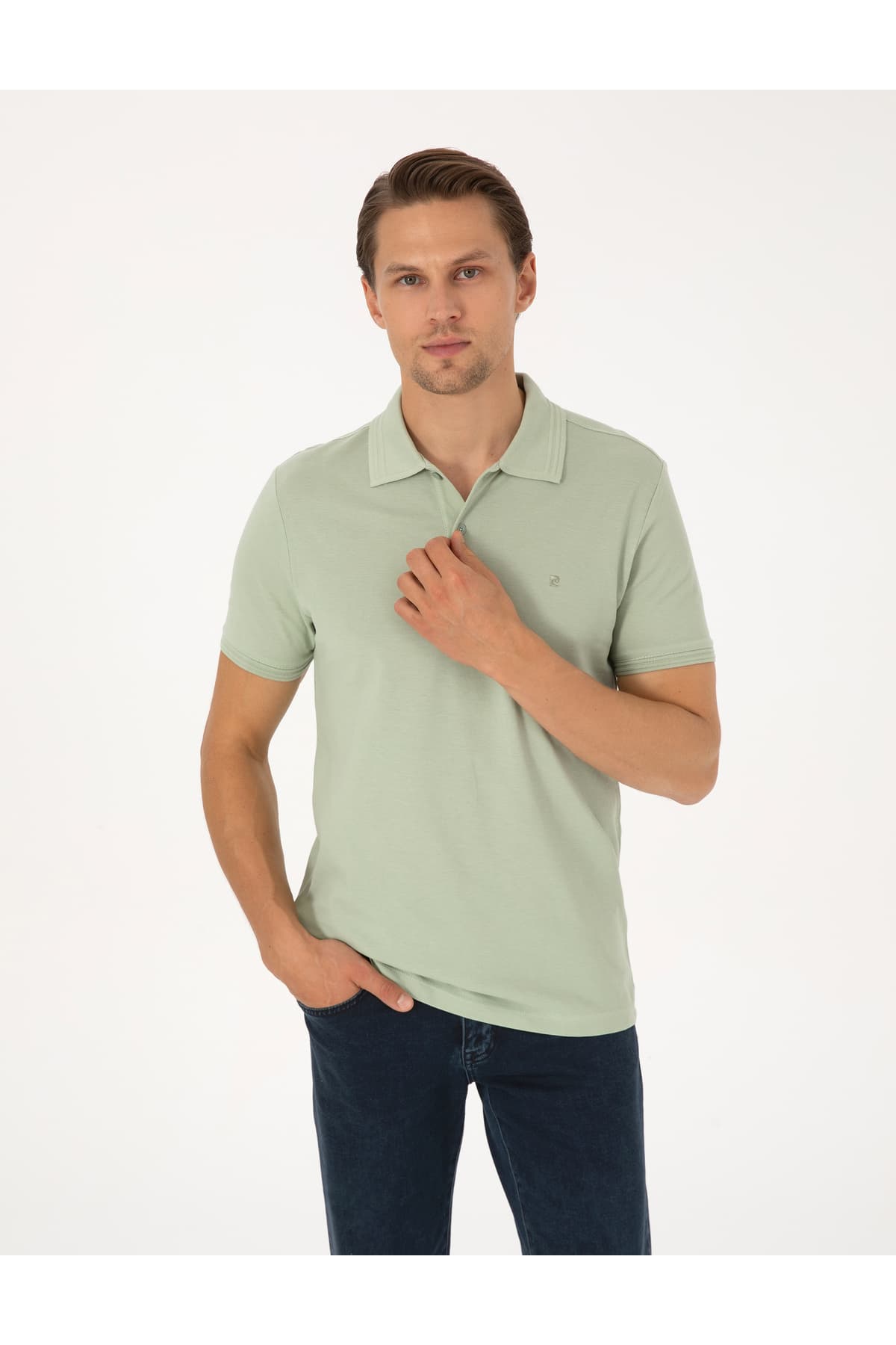 تیشرت یقه پولو Pierre Cardin اسلیمفیت 100% نخی سبز روشن دکمهدار مدل 50325323-VR016 تیشرت یقه پولو Pierre Cardin اسلیمفیت 100% نخی سبز روشن دکمهدار مدل 50325323-VR016