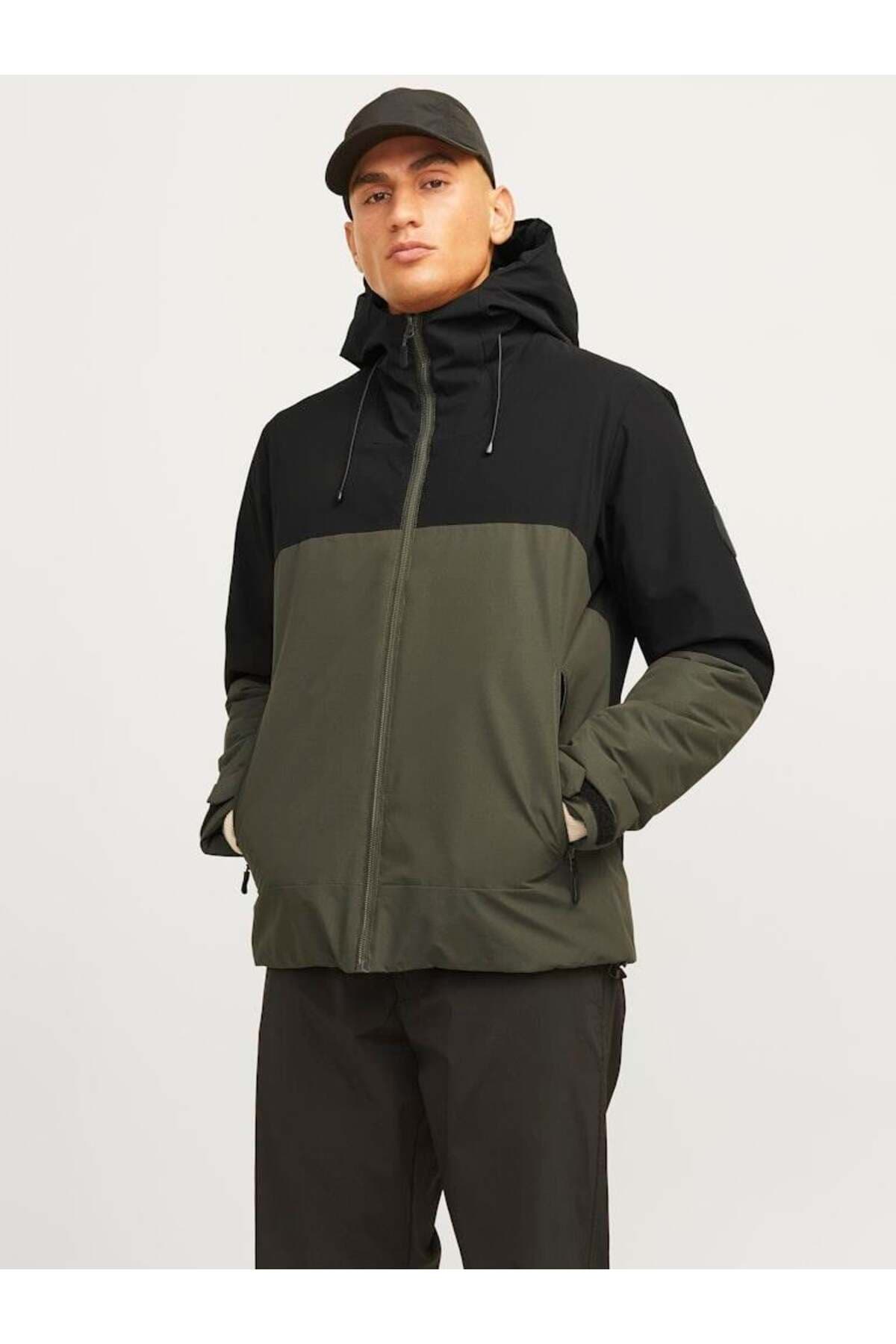 کاپشن مردانه Jack & Jones مدل 12260486 کاپشن مردانه Jack & Jones مدل 12260486