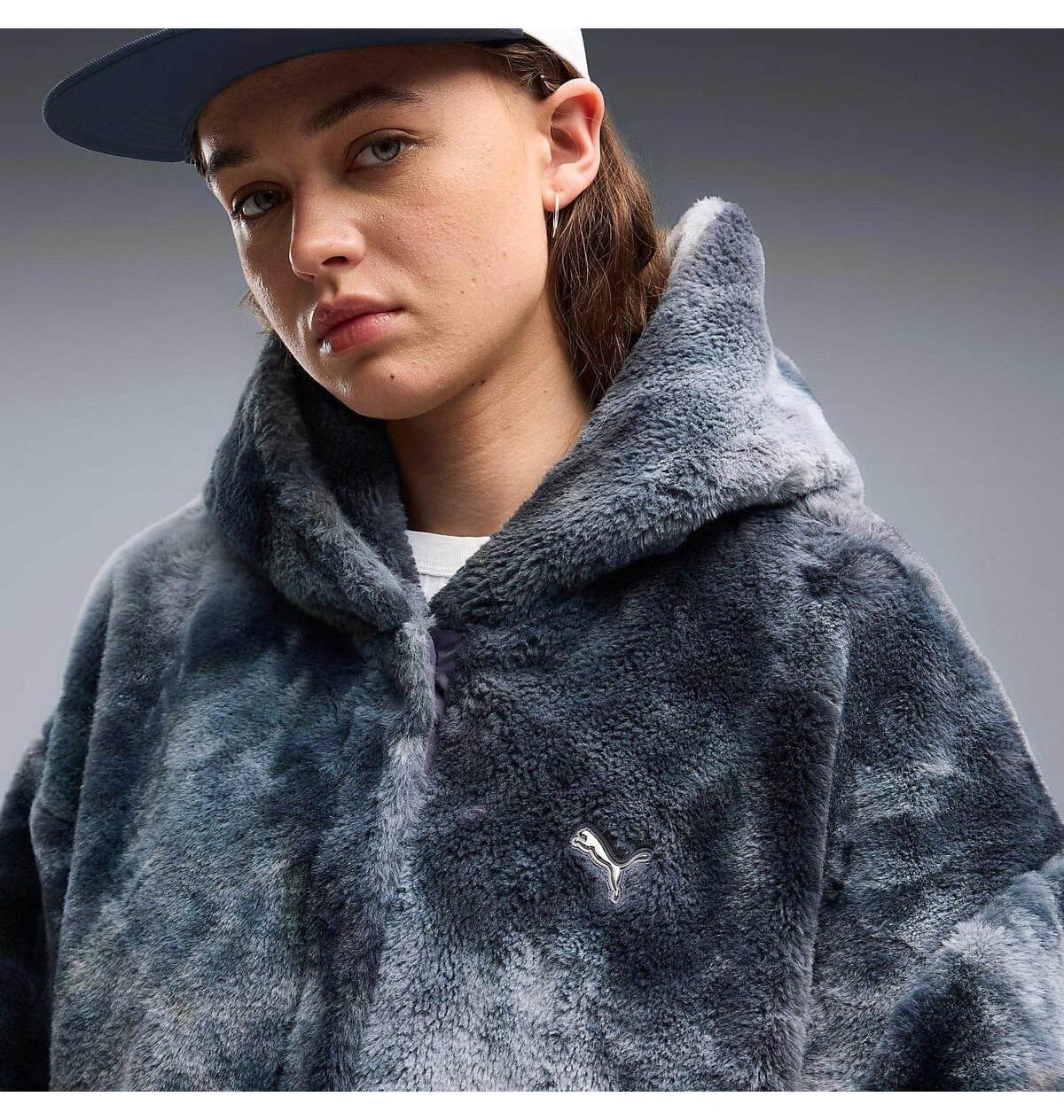 ژاکت پولار زنانه Puma Highloft آبی مدل 637142-35 ژاکت پولار زنانه Puma Highloft آبی مدل 637142-35