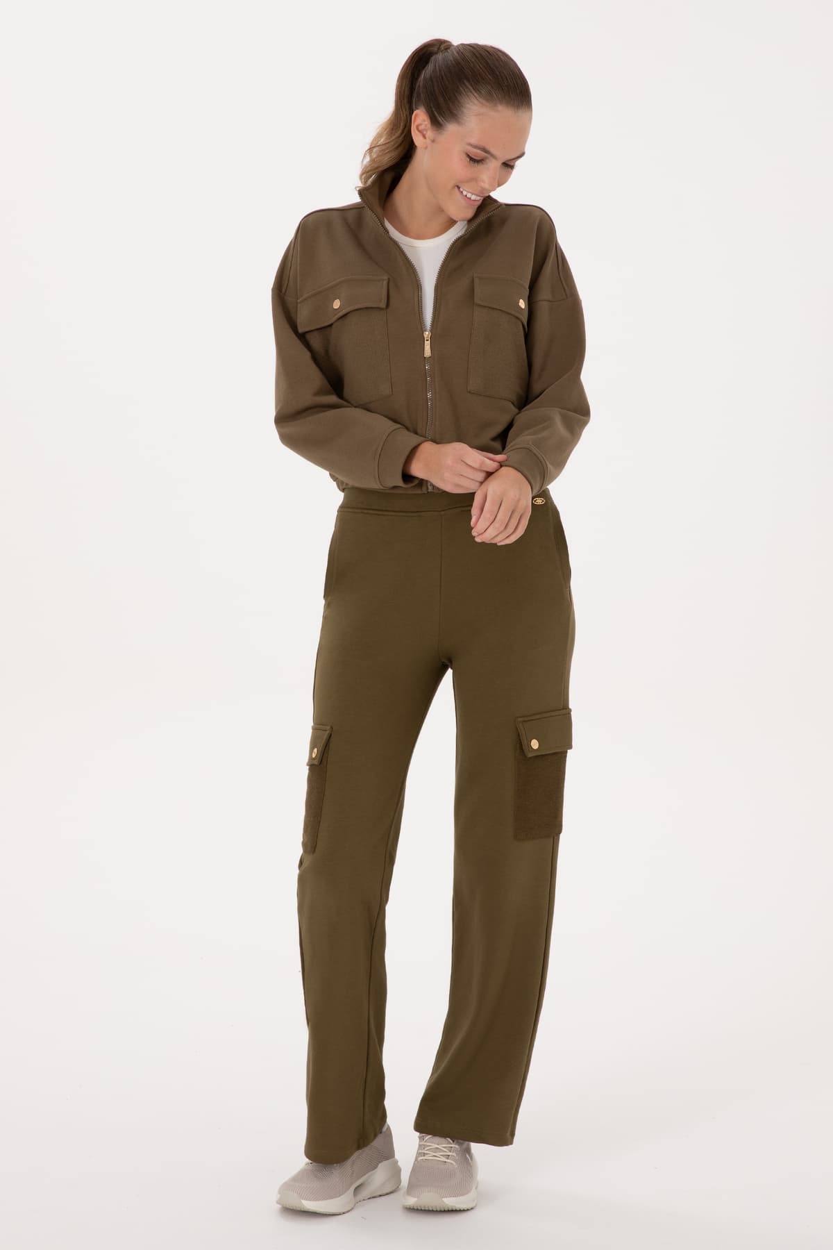 سوئیشرت زنانه U.S. Polo Assn. خاکی زیپ دار یقه ایستاده مدل 50299001-VR027 سوئیشرت زنانه U.S. Polo Assn. خاکی زیپ دار یقه ایستاده مدل 50299001-VR027