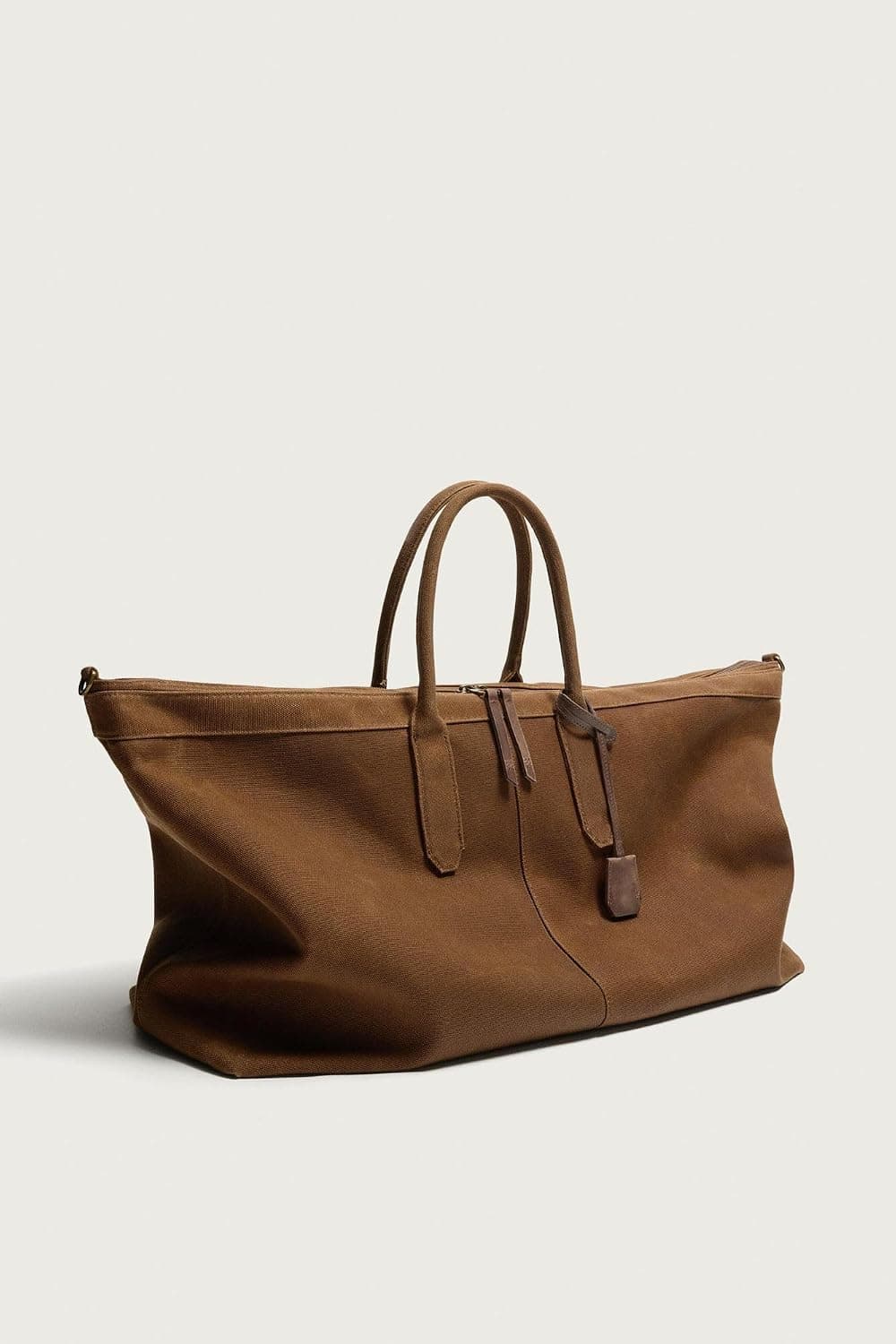 کیف توت زنانه Zara چرمی با جزئیات کیف توت زنانه Zara چرمی با جزئیات