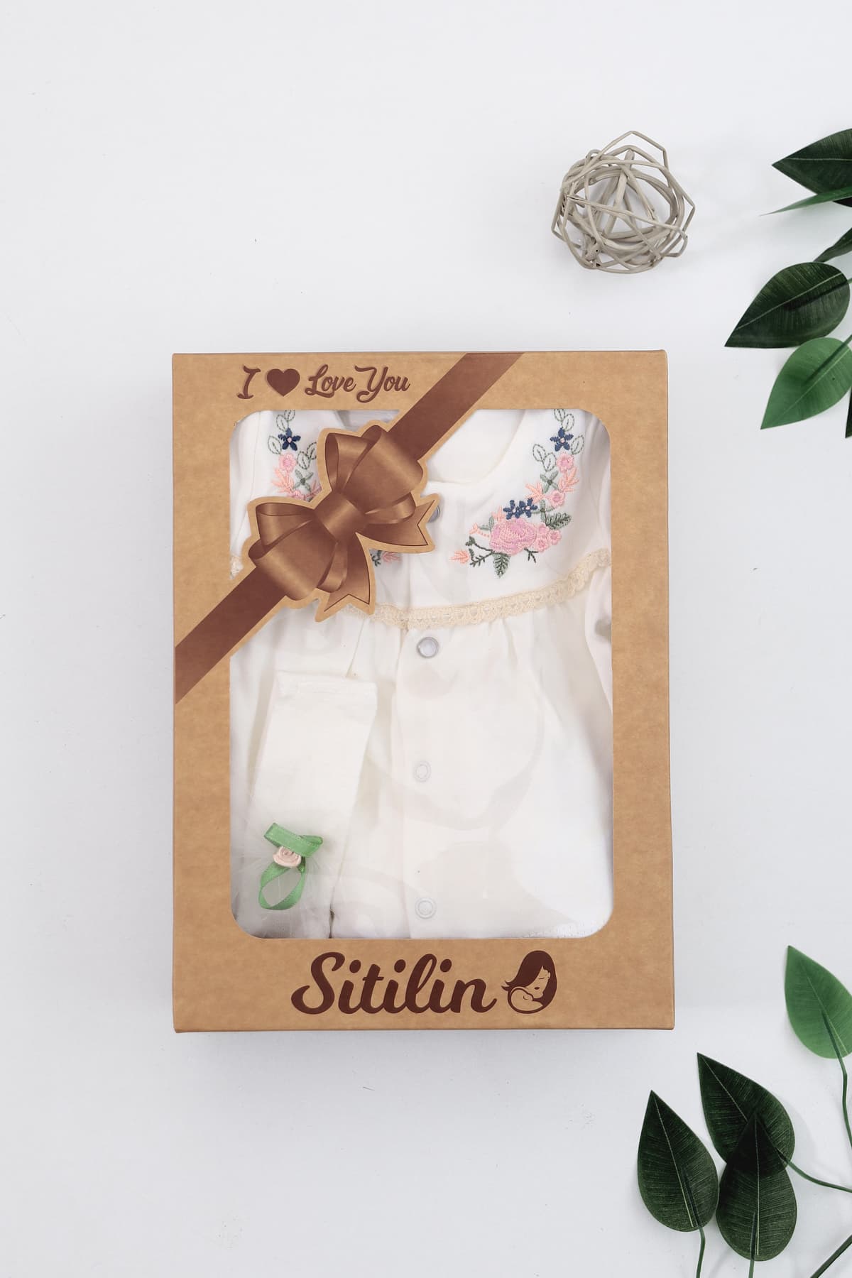 ست ترخیص نوزاد دخترانه 10 تکه صورتی Sitilin گلدوزیشده Natural مدل STL4663 ست ترخیص نوزاد دخترانه 10 تکه صورتی Sitilin گلدوزیشده Natural مدل STL4663