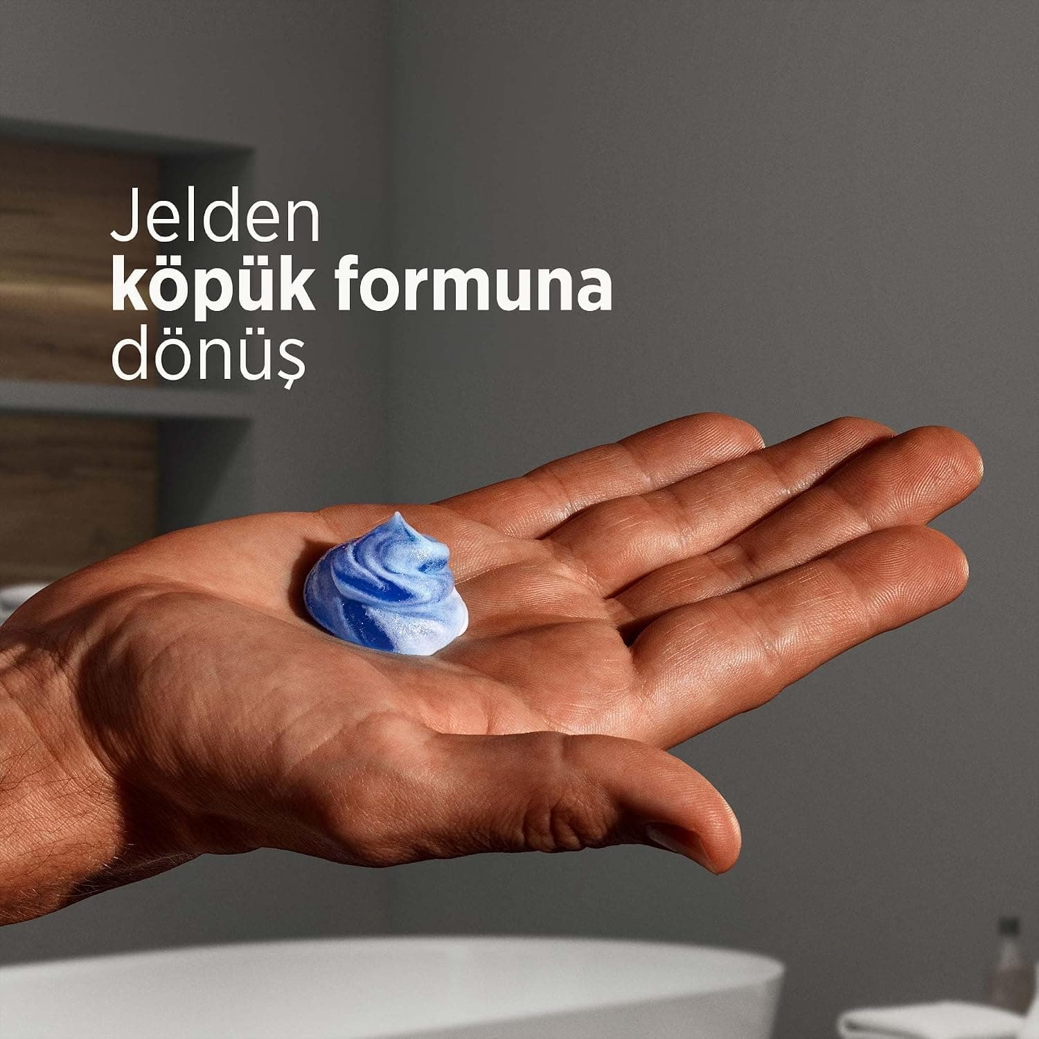 ژل اصلاح Gillette مدل Fusion Sens حجم 75ml ژل اصلاح Gillette مدل Fusion Sens حجم 75ml