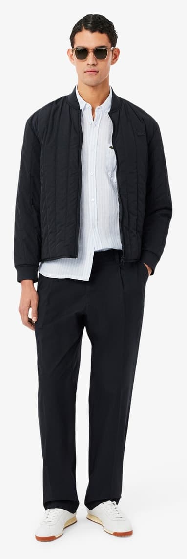 پیراهن مردانه Lacoste کتان آبی راهراه با یقه دکمهدار و فیت معمولی پیراهن مردانه Lacoste کتان آبی راهراه با یقه دکمهدار و فیت معمولی