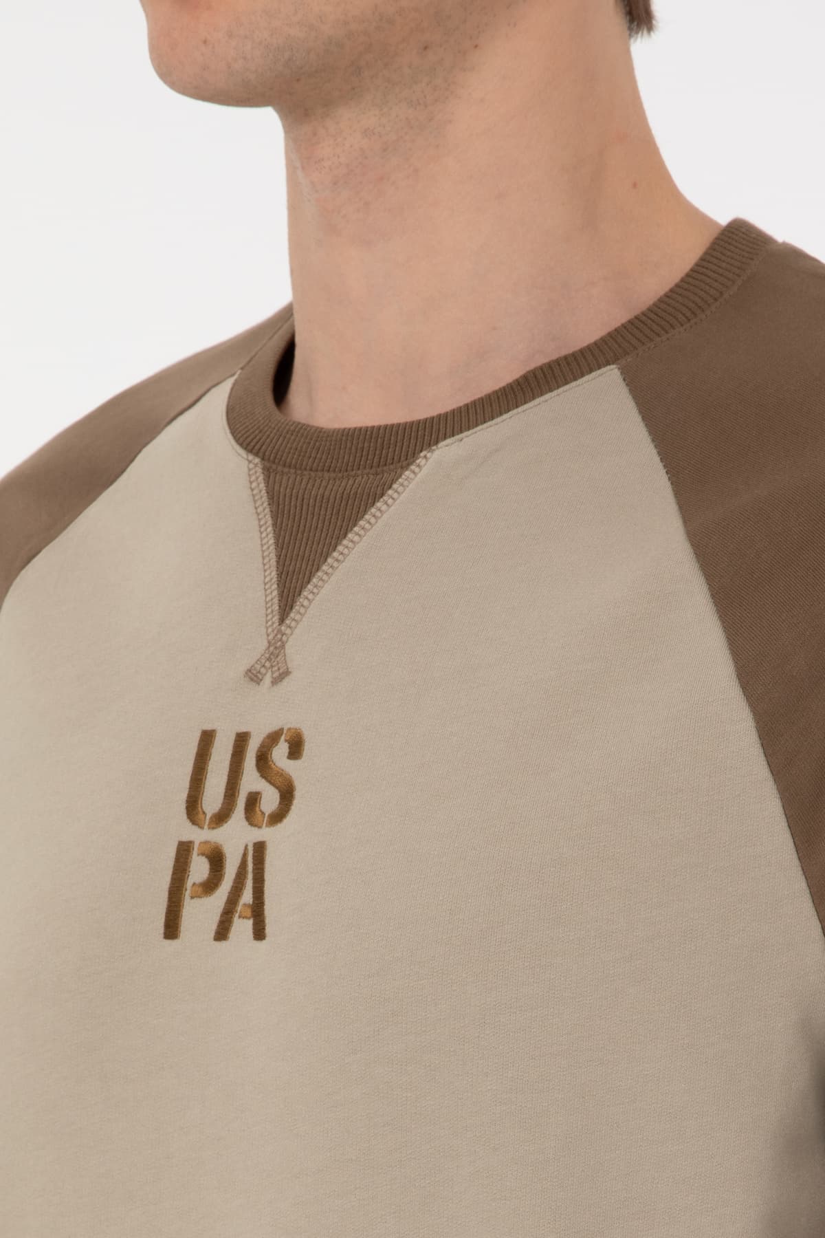 سوئیشرت مردانه U.S. Polo Assn. یقه گرد فیت معمولی خاکی نازک مدل 50315420-VR027 سوئیشرت مردانه U.S. Polo Assn. یقه گرد فیت معمولی خاکی نازک مدل 50315420-VR027