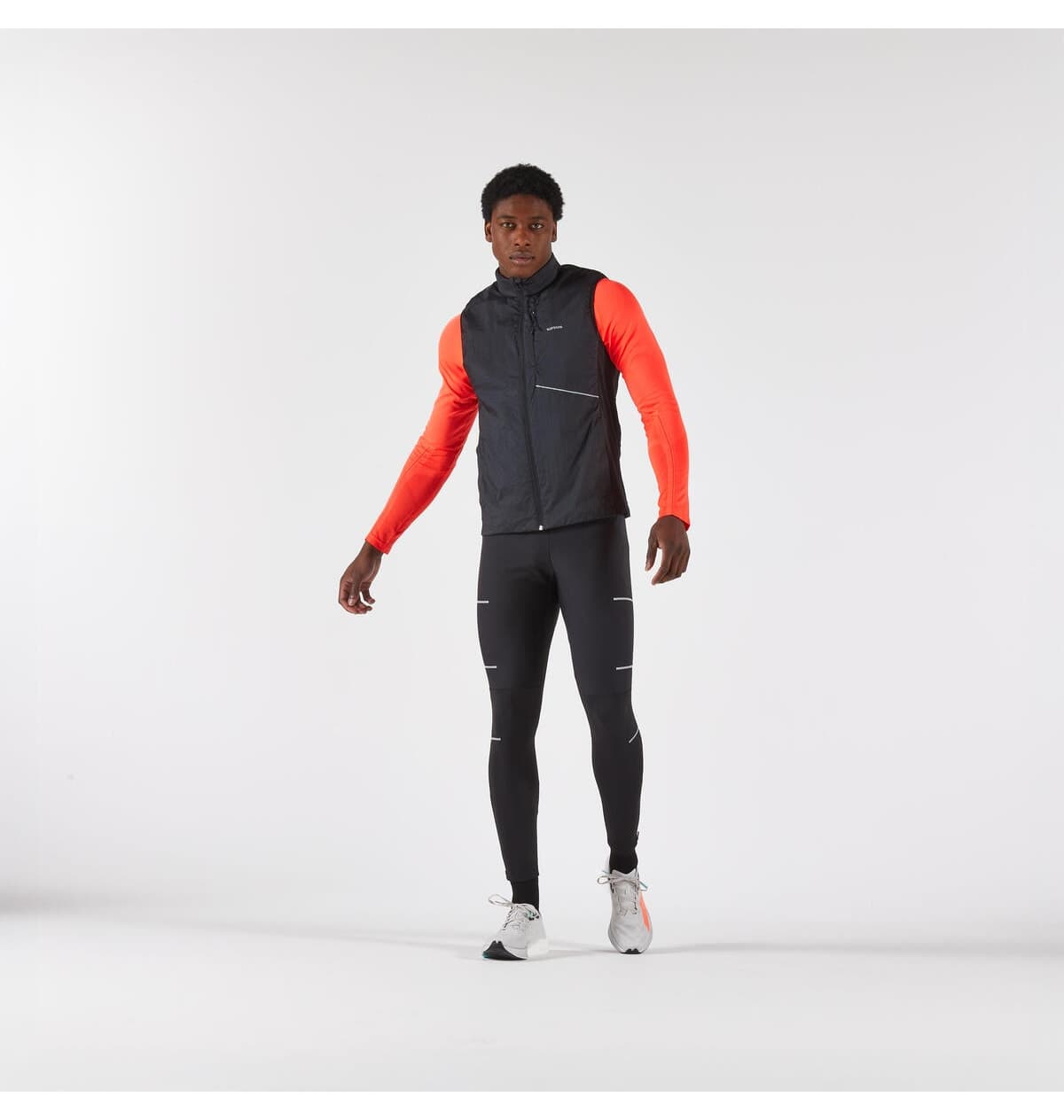 جلیقه دویدن مردانه Decathlon مشکی مدل Kiprun SL 500 Warm جلیقه دویدن مردانه Decathlon مشکی مدل Kiprun SL 500 Warm