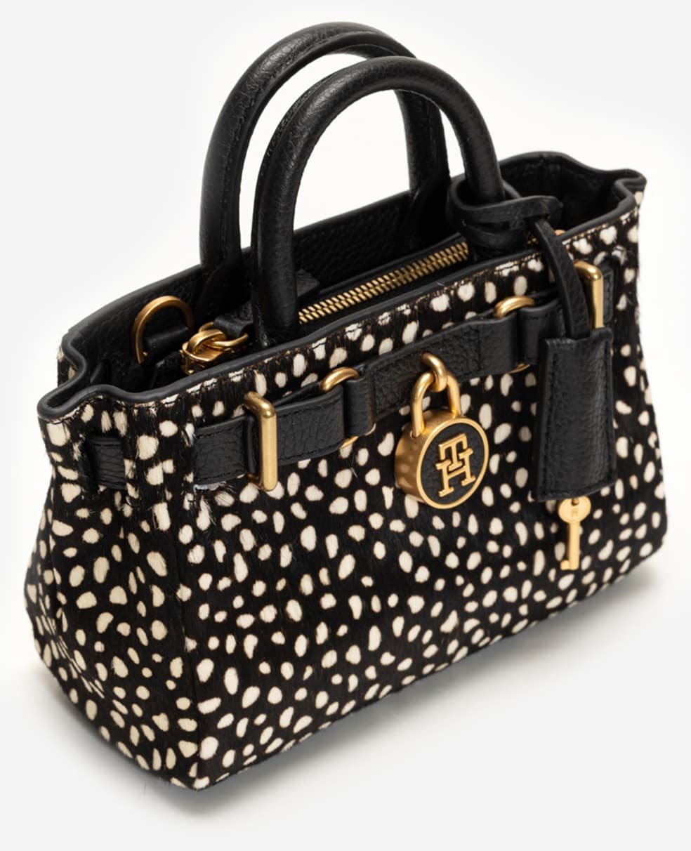 کیف دوشی مینی زنانه Tommy Hilfiger American Icon Micro Tote کیف دوشی مینی زنانه Tommy Hilfiger American Icon Micro Tote