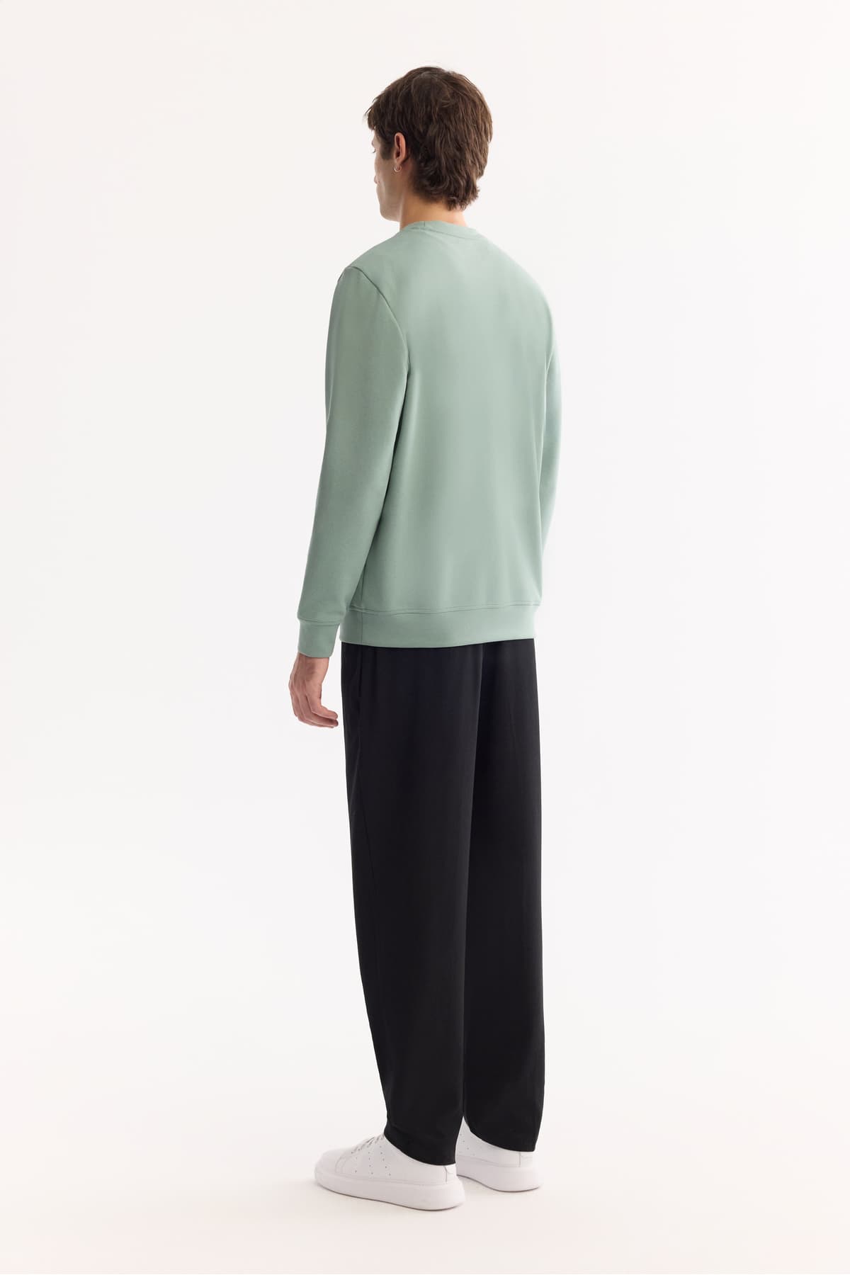 سوئیشرت مردانه Avva سبز آبی یقه گرد نخی Bi-Stretch چاپی فیت معمولی مدل A52Y1325 سوئیشرت مردانه Avva سبز آبی یقه گرد نخی Bi-Stretch چاپی فیت معمولی مدل A52Y1325