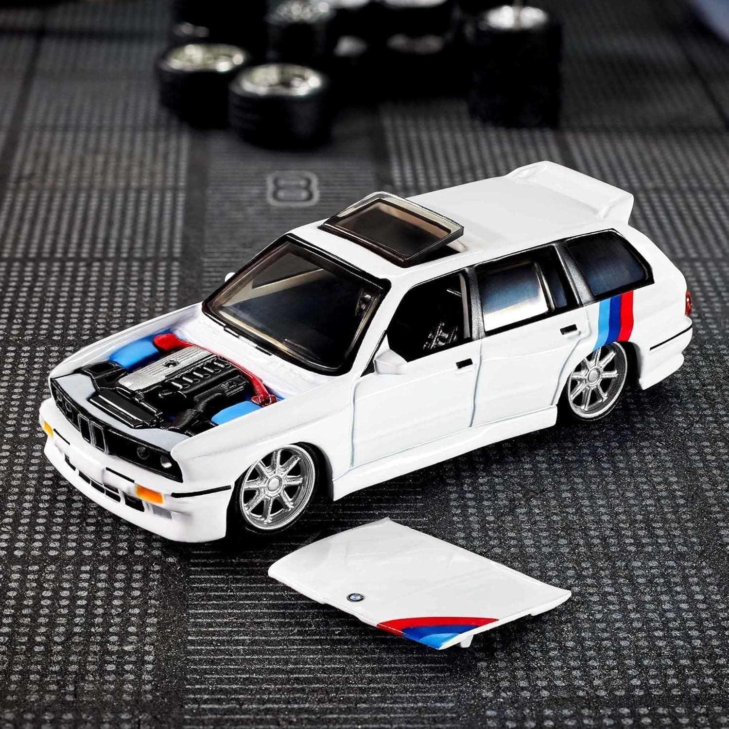 ماشین کلکسیونی Hot Wheels 1990 BMW 318i Touring Elite 64 ماشین کلکسیونی Hot Wheels 1990 BMW 318i Touring Elite 64