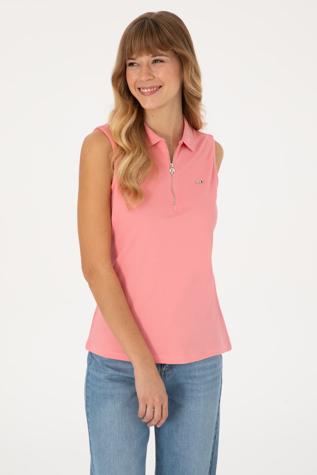 تیشرت زنانه U.S. Polo Assn. یقه پولو صورتی نیمزیپ مدل 50324852-VR041 تیشرت زنانه U.S. Polo Assn. یقه پولو صورتی نیمزیپ مدل 50324852-VR041