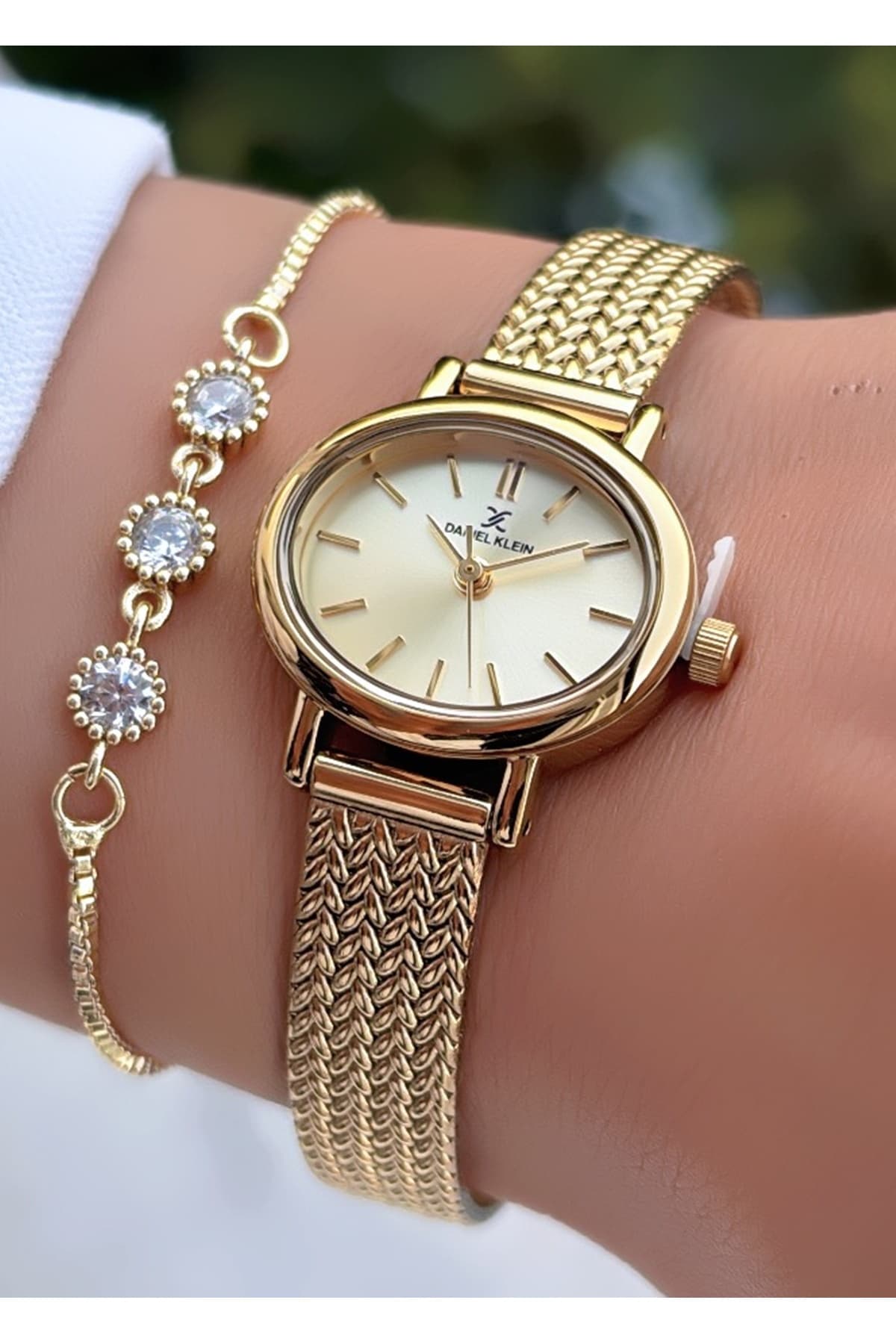 ساعت مچی زنانه Daniel Klein مینیمال کیس بیضی ساعت مچی زنانه Daniel Klein مینیمال کیس بیضی