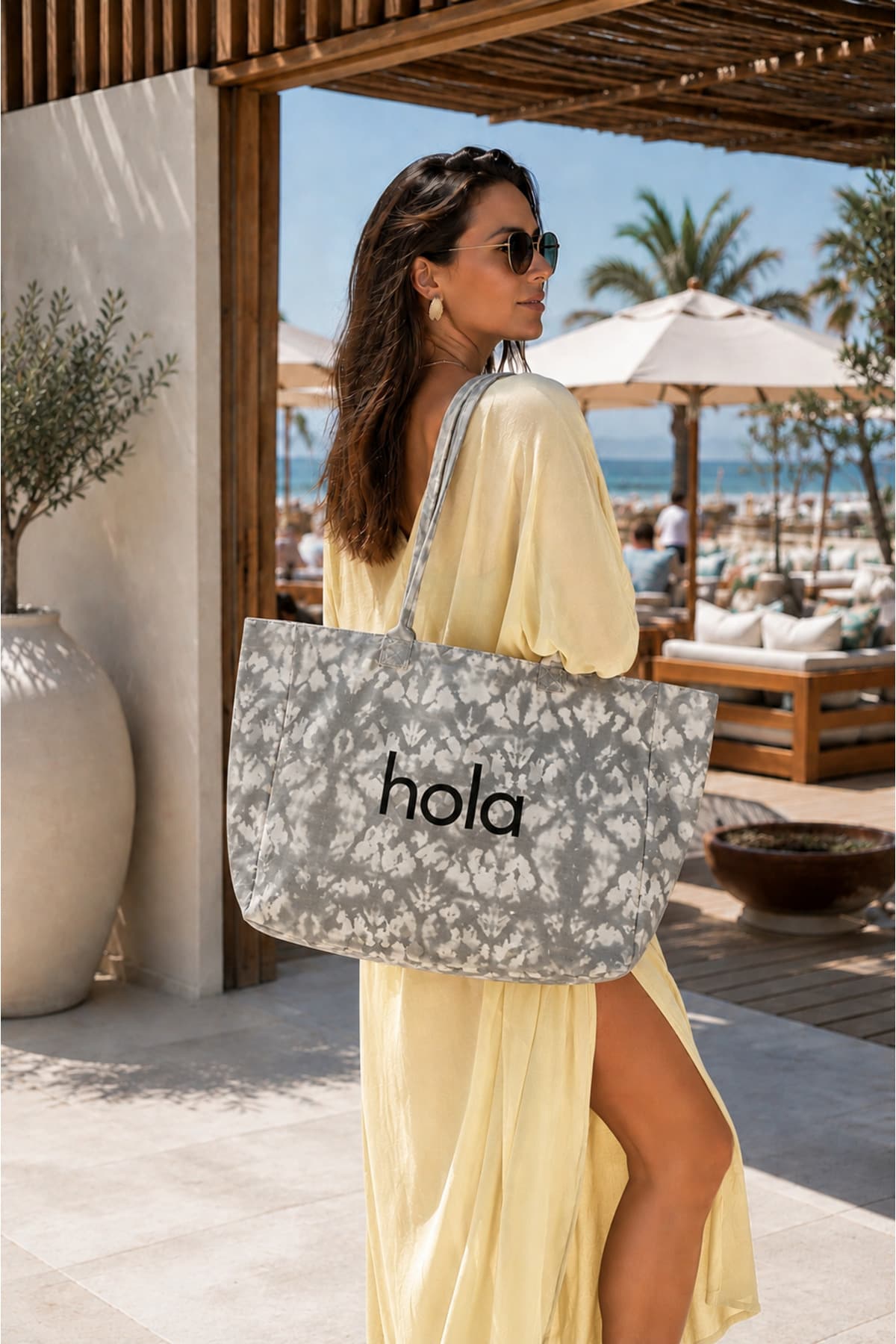 کیف دوشی ساحلی زنانه ICONE BAG کانواس با طرح گرادیانت خاکستری چاپی کیف دوشی ساحلی زنانه ICONE BAG کانواس با طرح گرادیانت خاکستری چاپی
