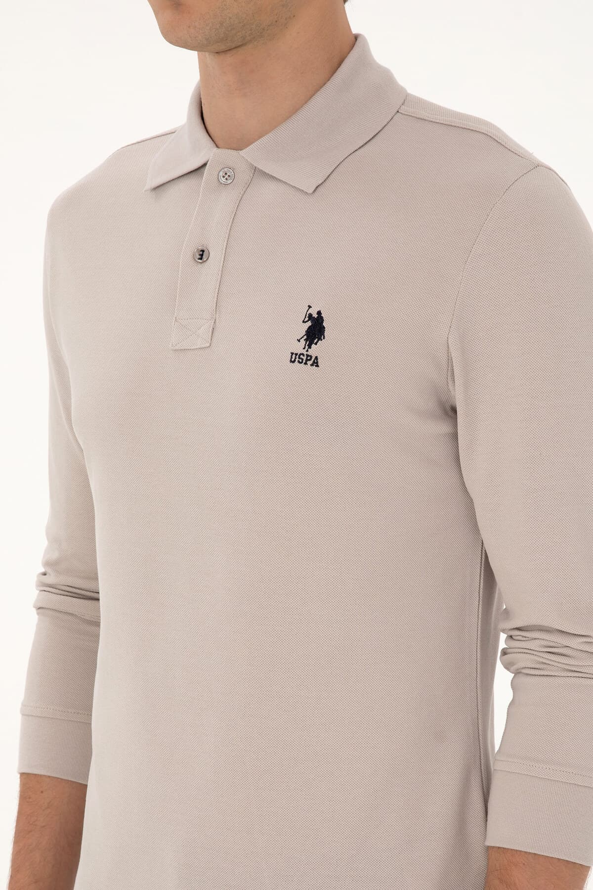 سوئیشرت مردانه U.S. Polo Assn. فیت معمولی یقه پولو رنگ سنگی بیسیک مدل 50307757-VR049 سوئیشرت مردانه U.S. Polo Assn. فیت معمولی یقه پولو رنگ سنگی بیسیک مدل 50307757-VR049