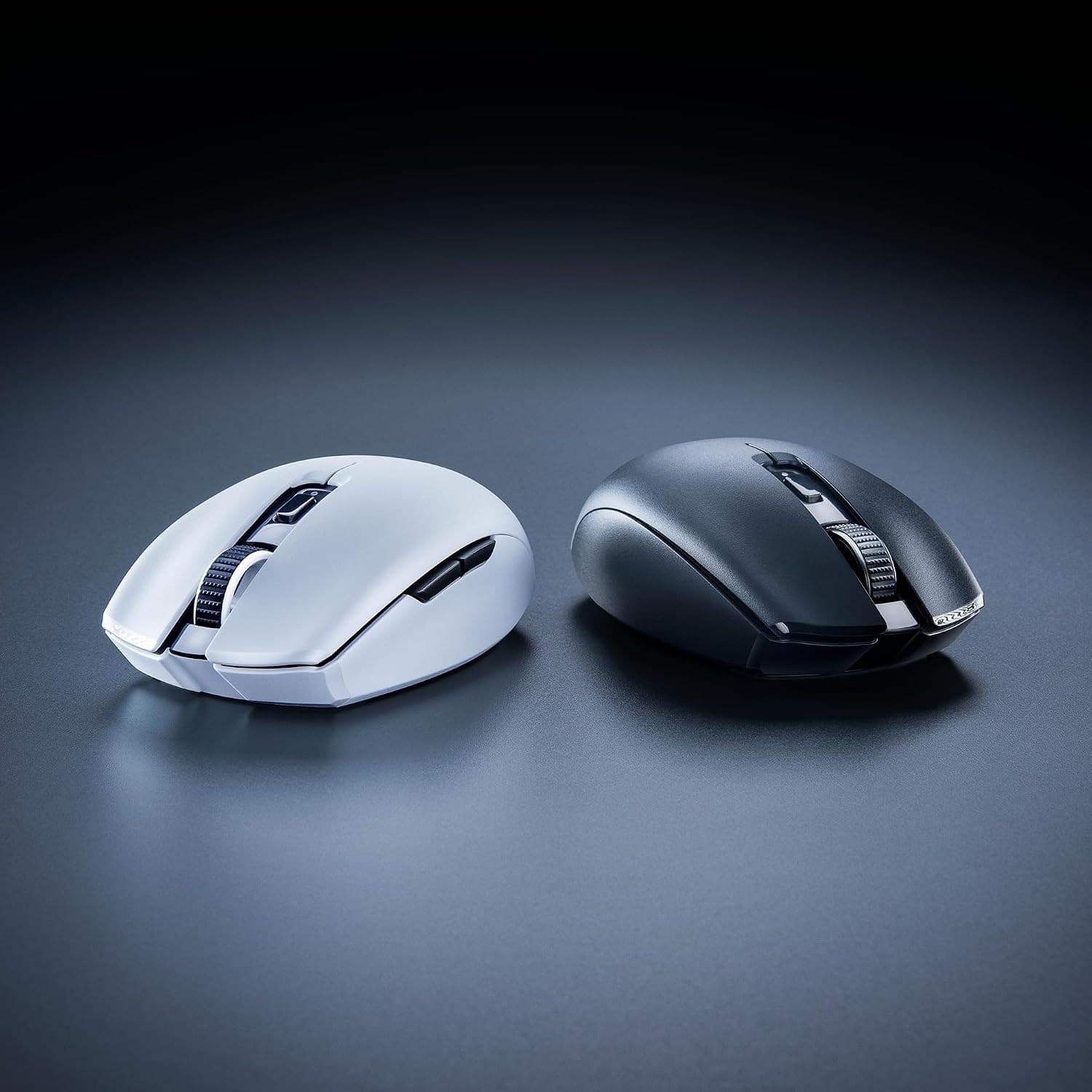ماوس گیمینگ بیسیم همراه Razer با عمر باتری تا 950 ساعت، مدل Orochi V2، سفید ماوس گیمینگ بیسیم همراه Razer با عمر باتری تا 950 ساعت، مدل Orochi V2، سفید