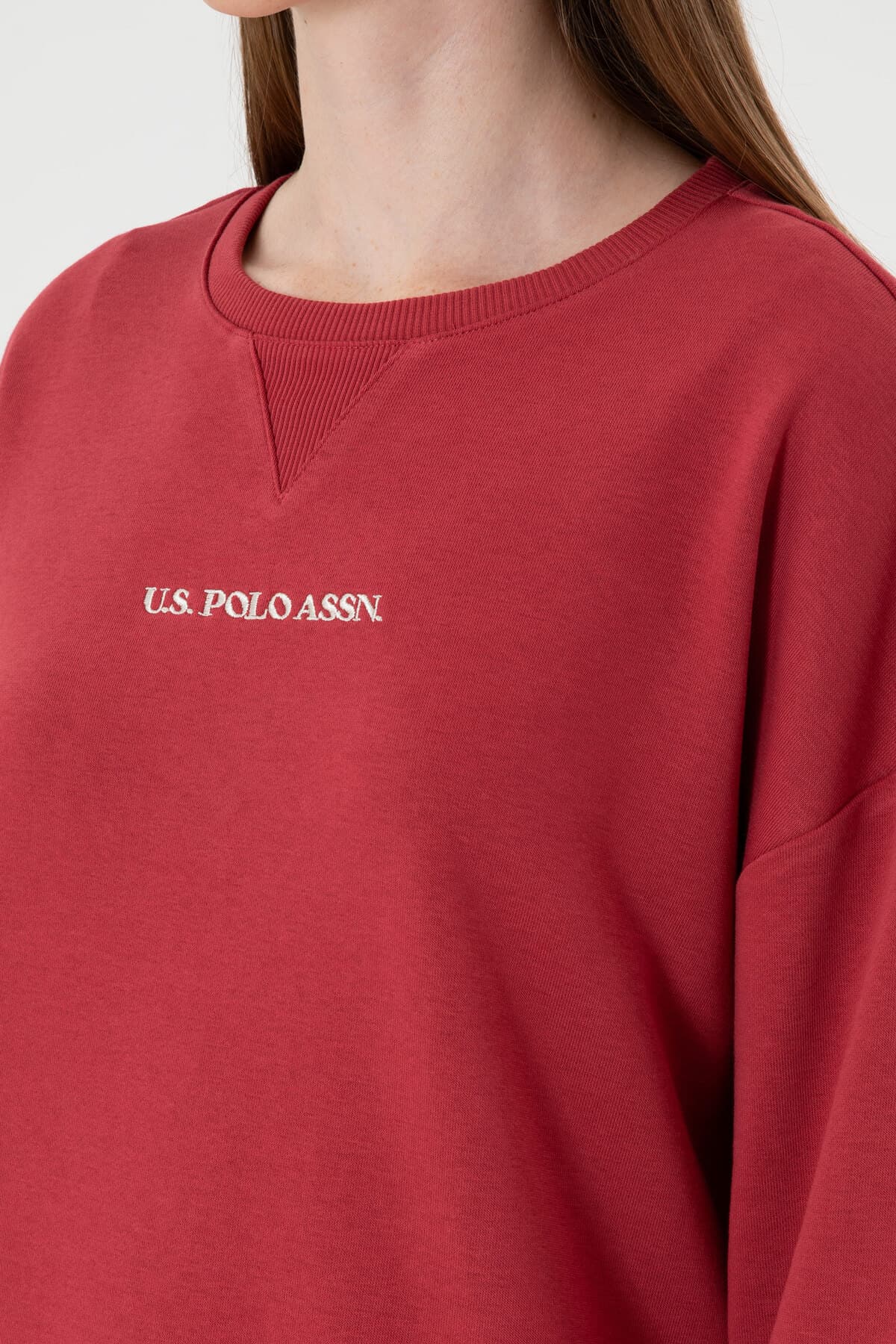 سوئیشرت زنانه U.S. Polo Assn. زرشکی یقه گرد مدل 50313562-VR223 سوئیشرت زنانه U.S. Polo Assn. زرشکی یقه گرد مدل 50313562-VR223